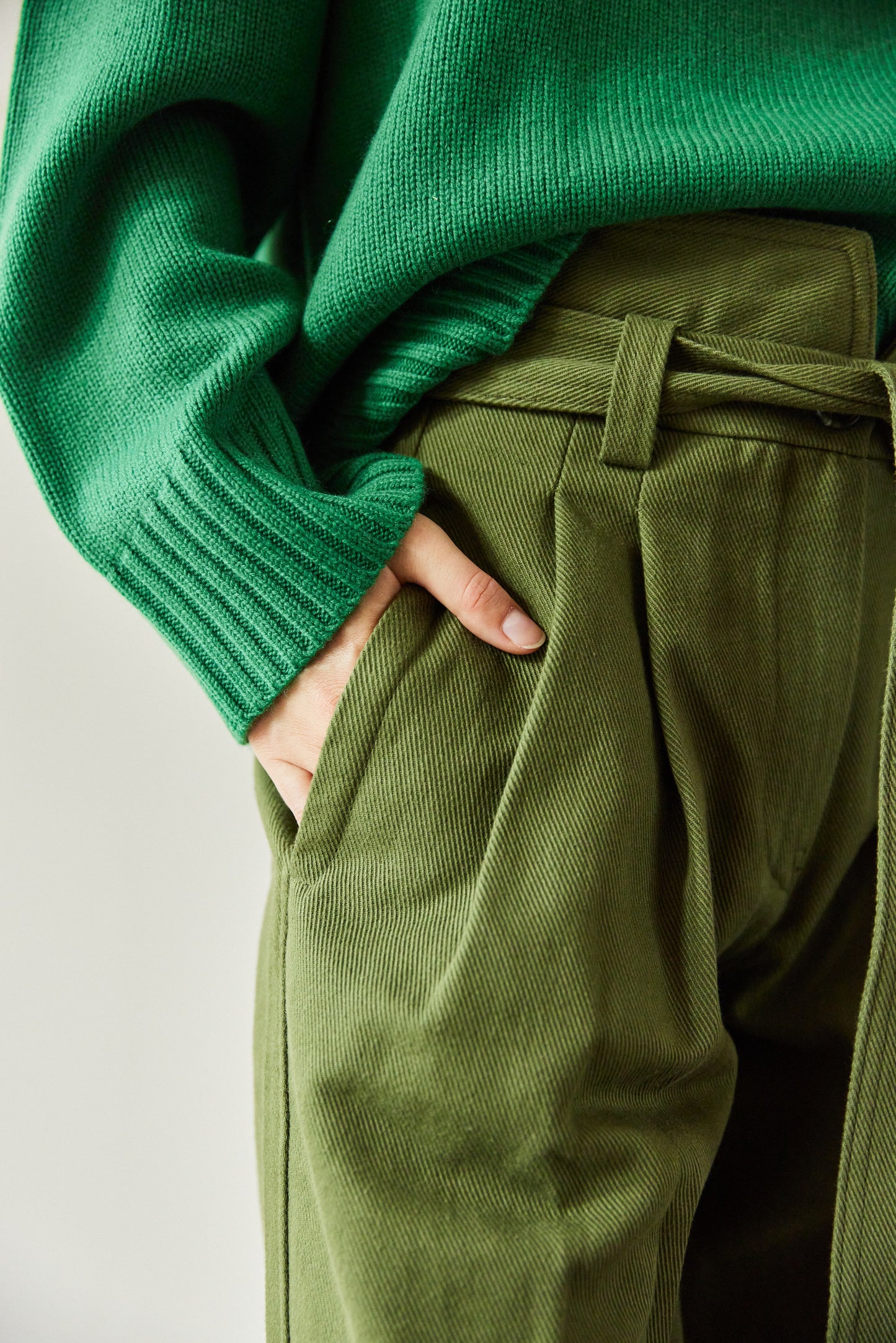 April-First-Berlin-ALC-Ayden-Sweater-Emily-Pant
