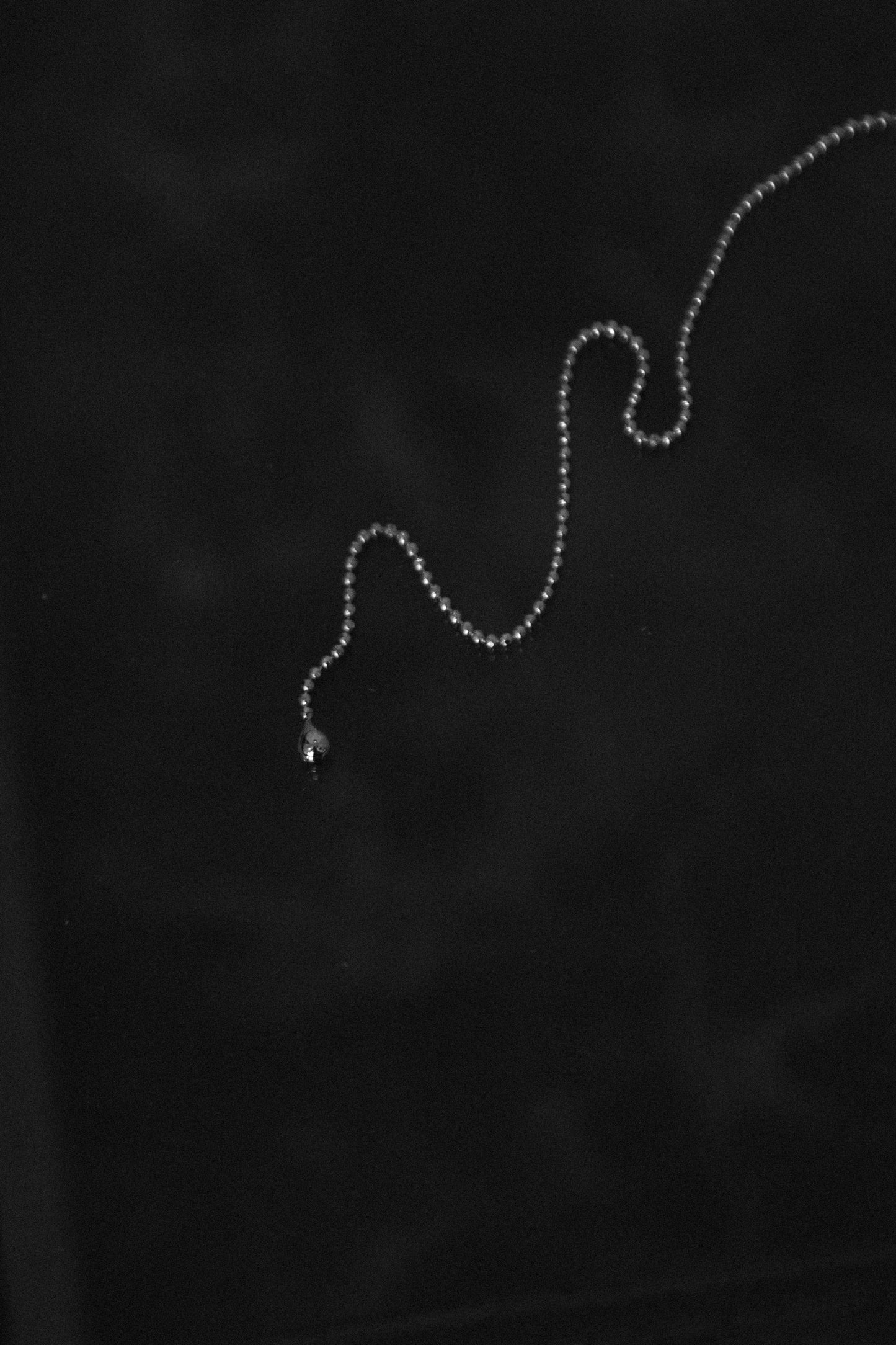 April First 14k Gold Drop Lariat
