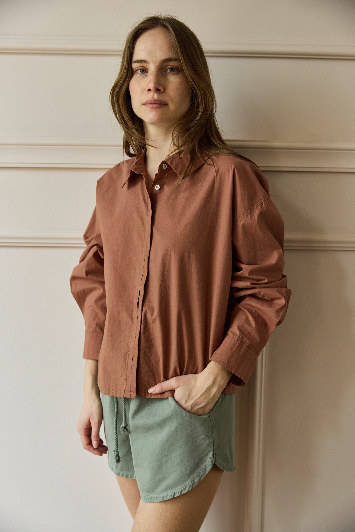 Xirena Tristan Shirt Brown