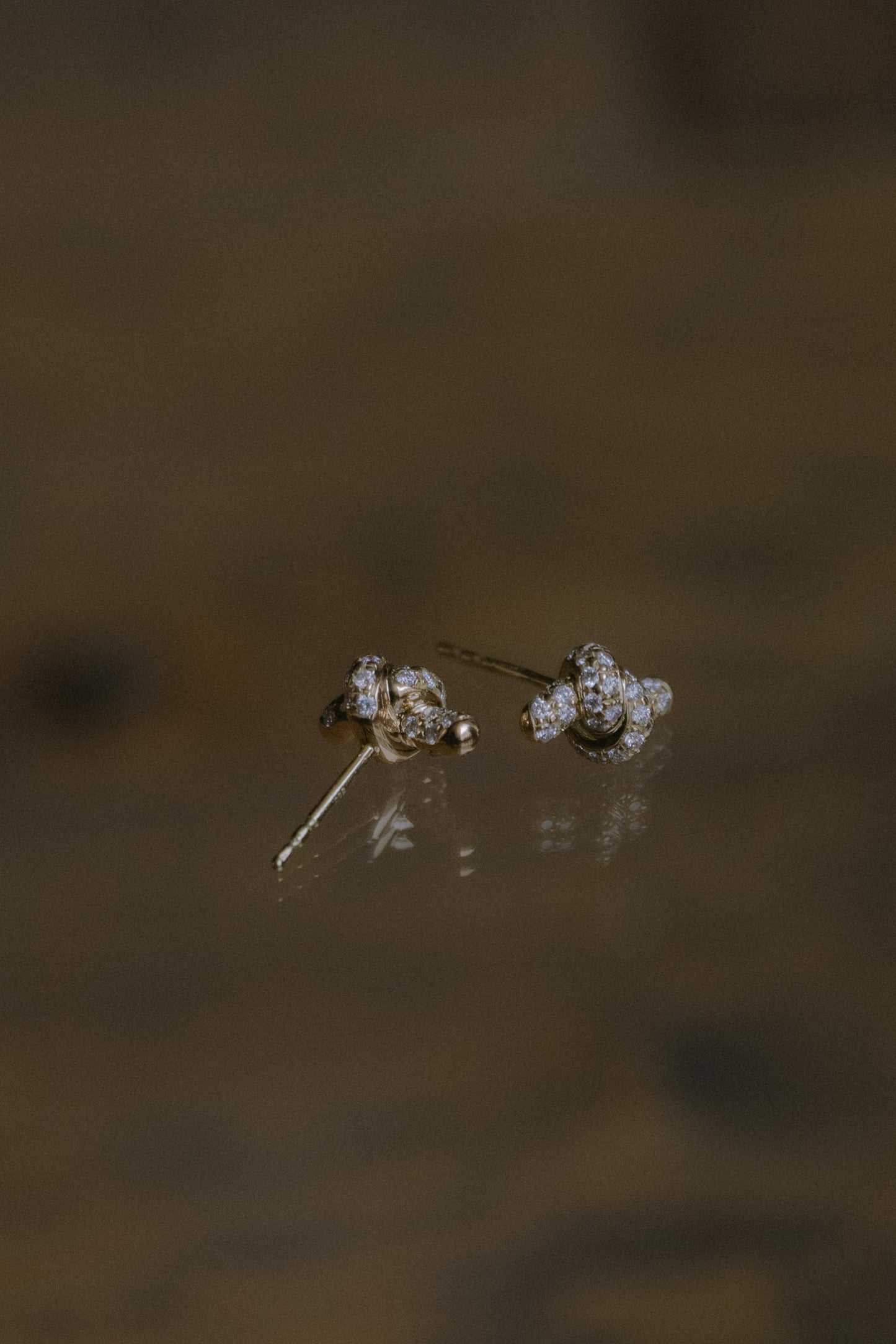 April First 14k Gold Knot Studs Pavé