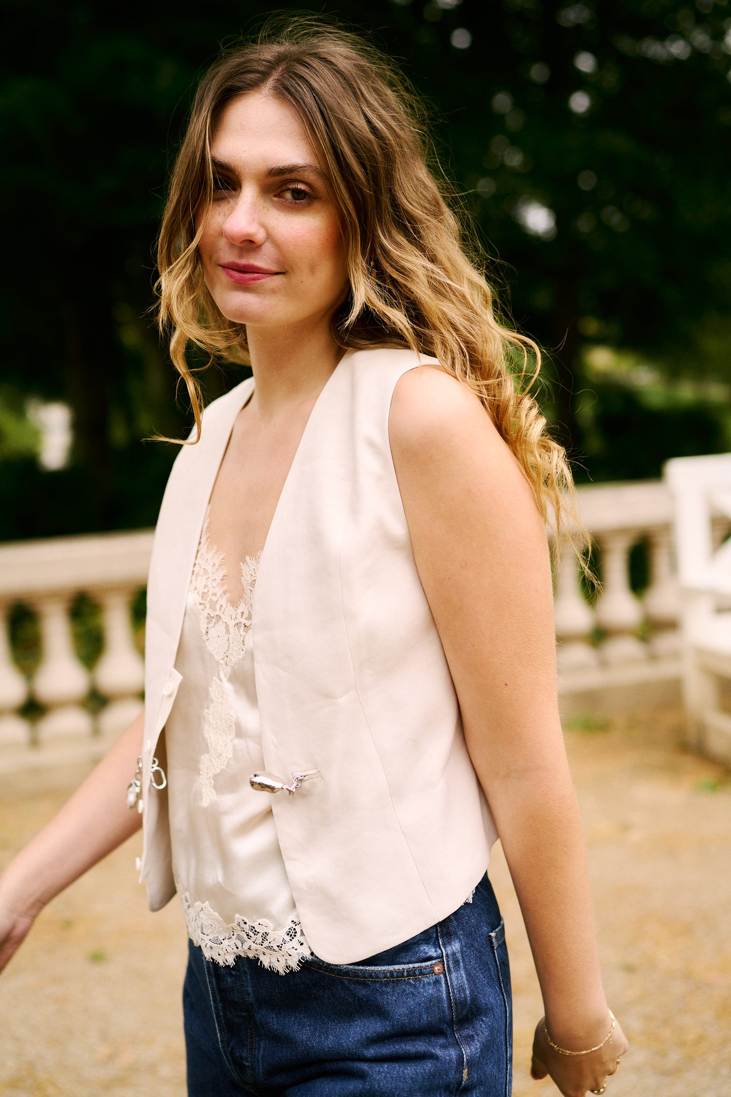 Leo Vest Beige