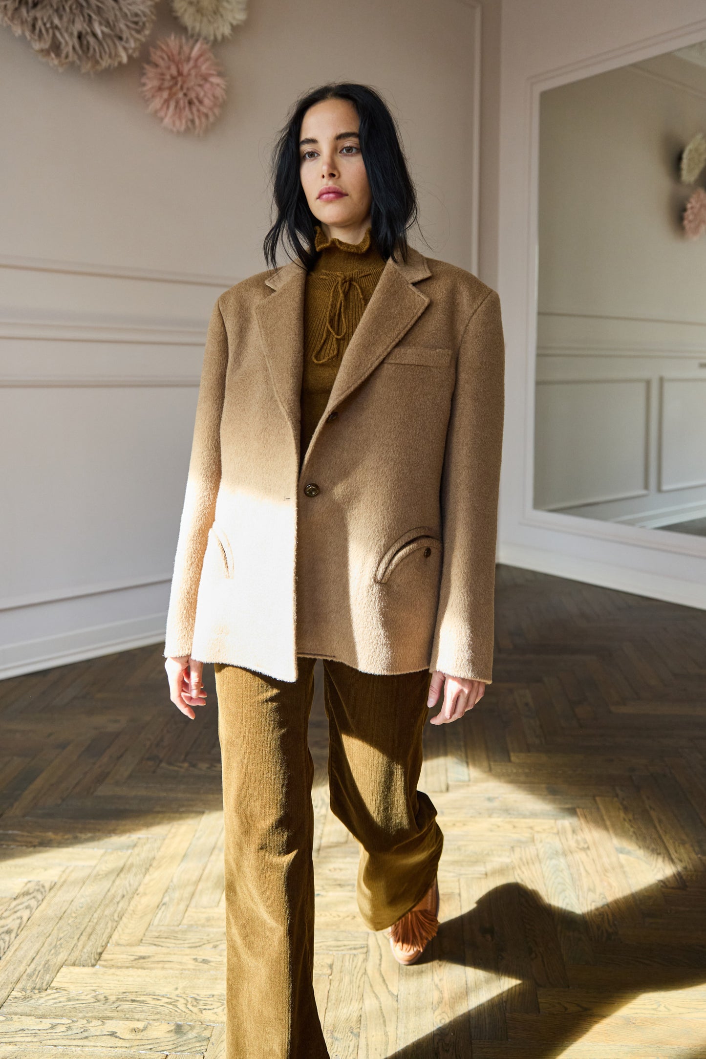 Petra Blazer Camel