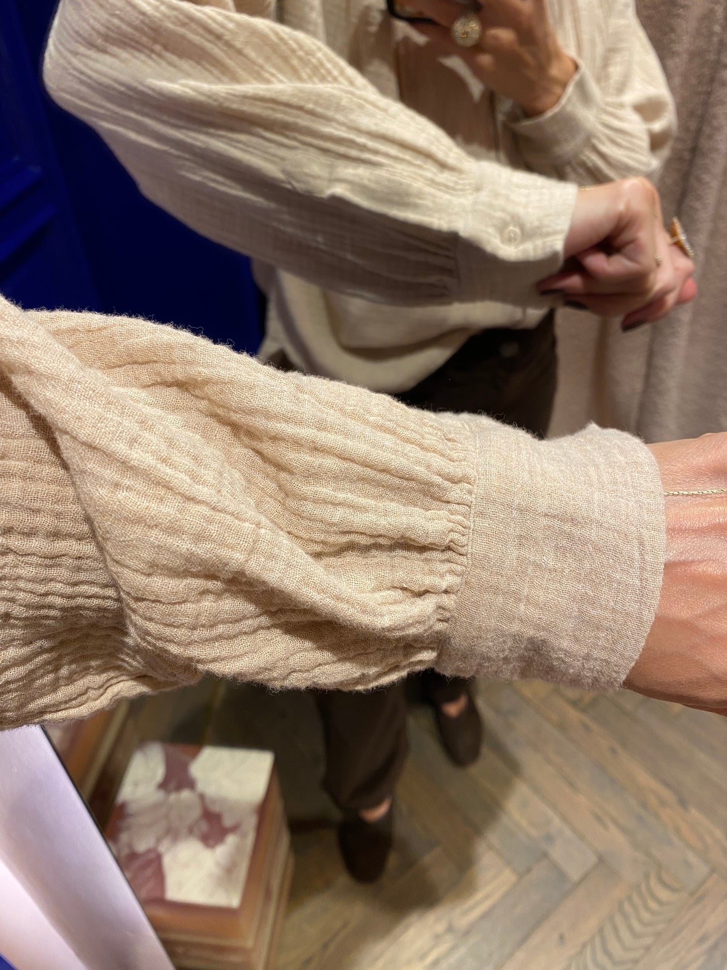 
                  
                    Lluc Shirt Avena
                  
                