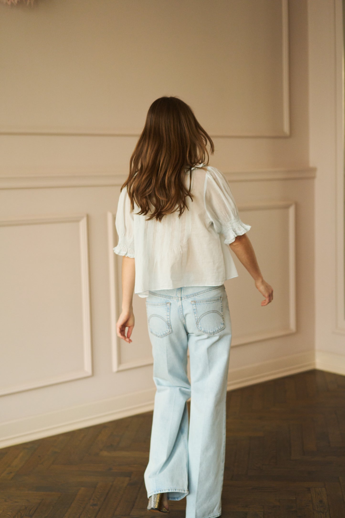 
                  
                    Henri Top Alice Blue
                  
                