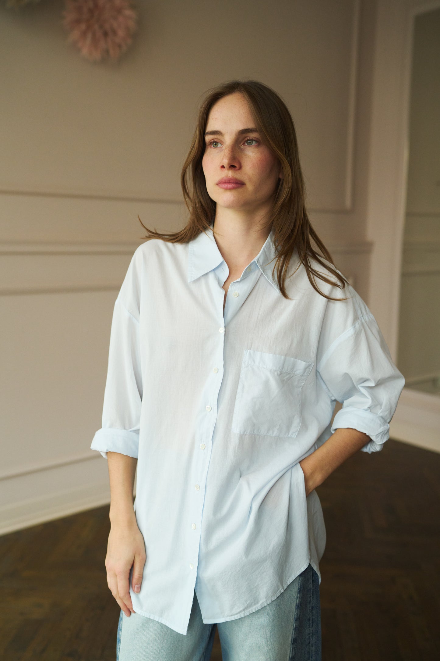 
                  
                    Sydney Shirt Skylight
                  
                