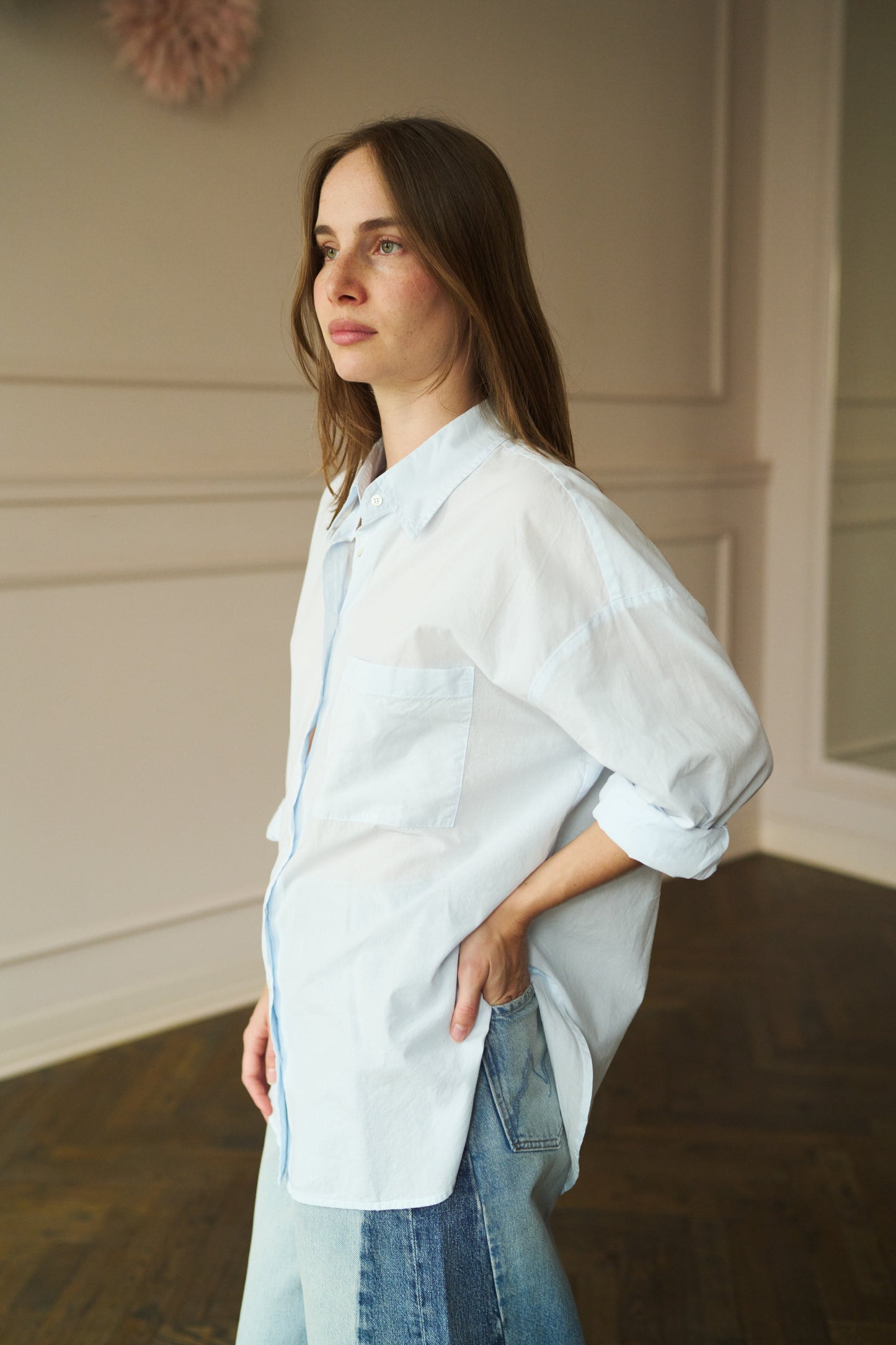 
                  
                    Sydney Shirt Skylight
                  
                
