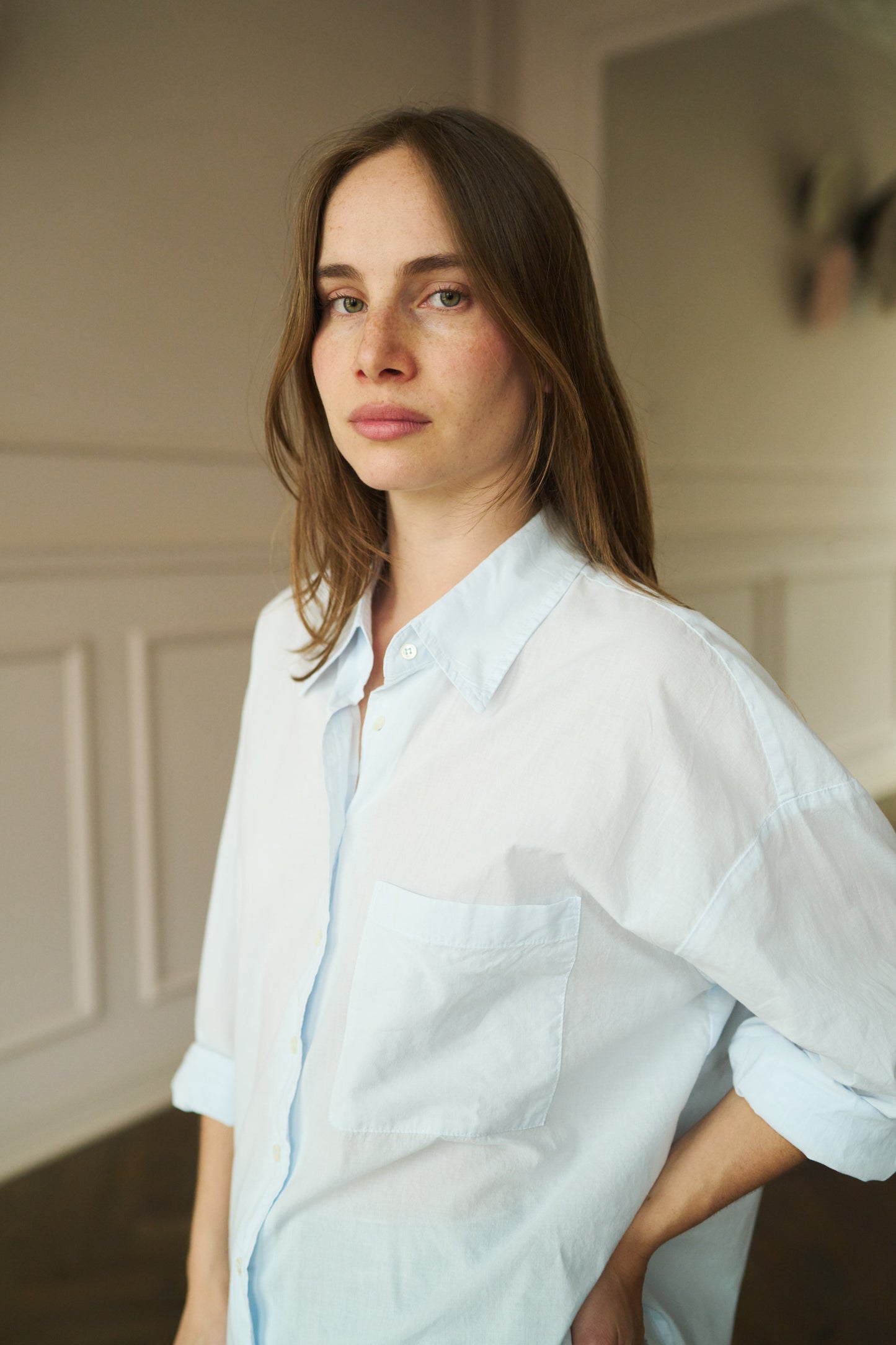 
                  
                    Sydney Shirt Skylight
                  
                