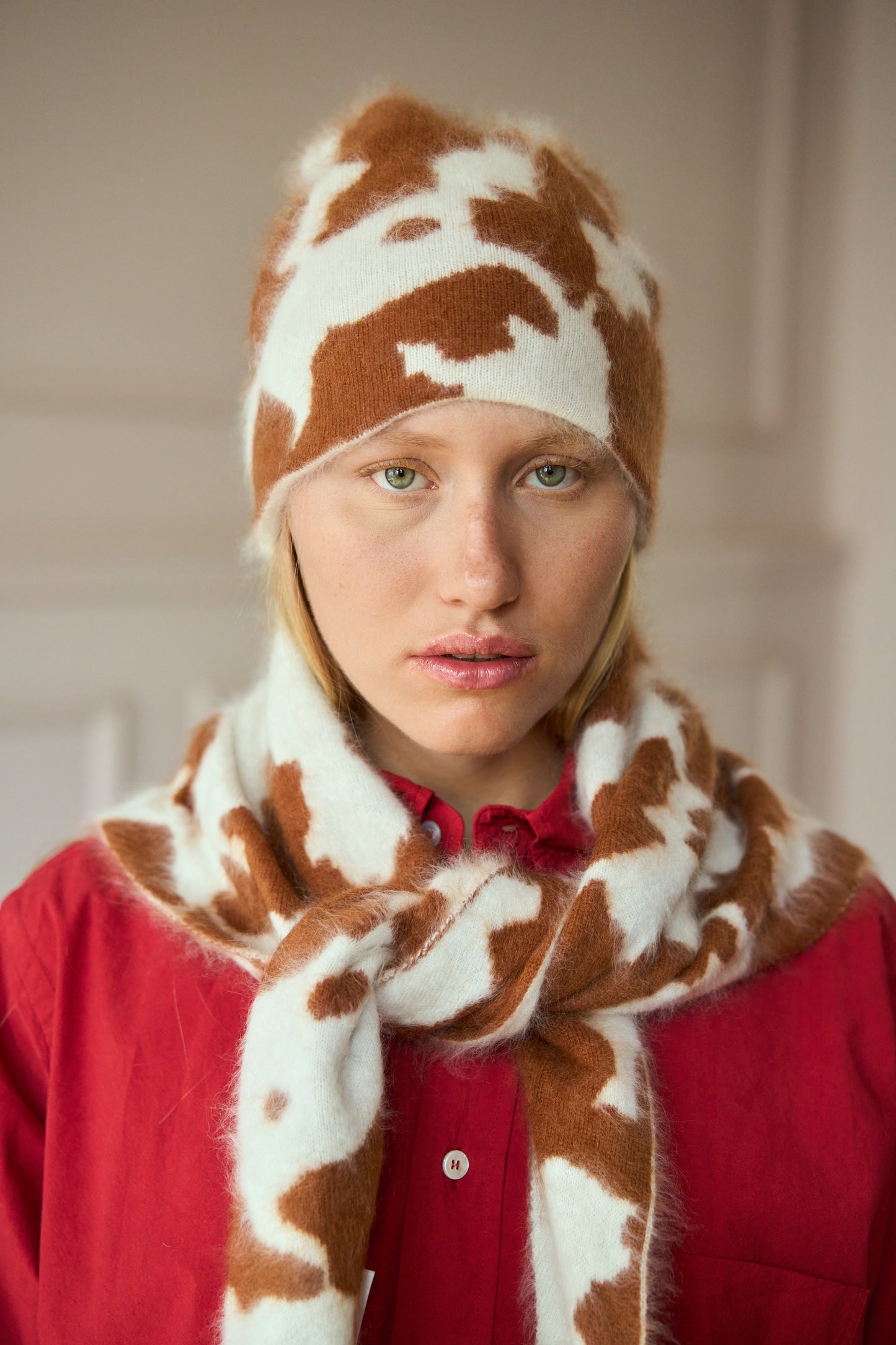 
                  
                    Grizzly Cowhide Hat Cream/Burnt Sienna
                  
                