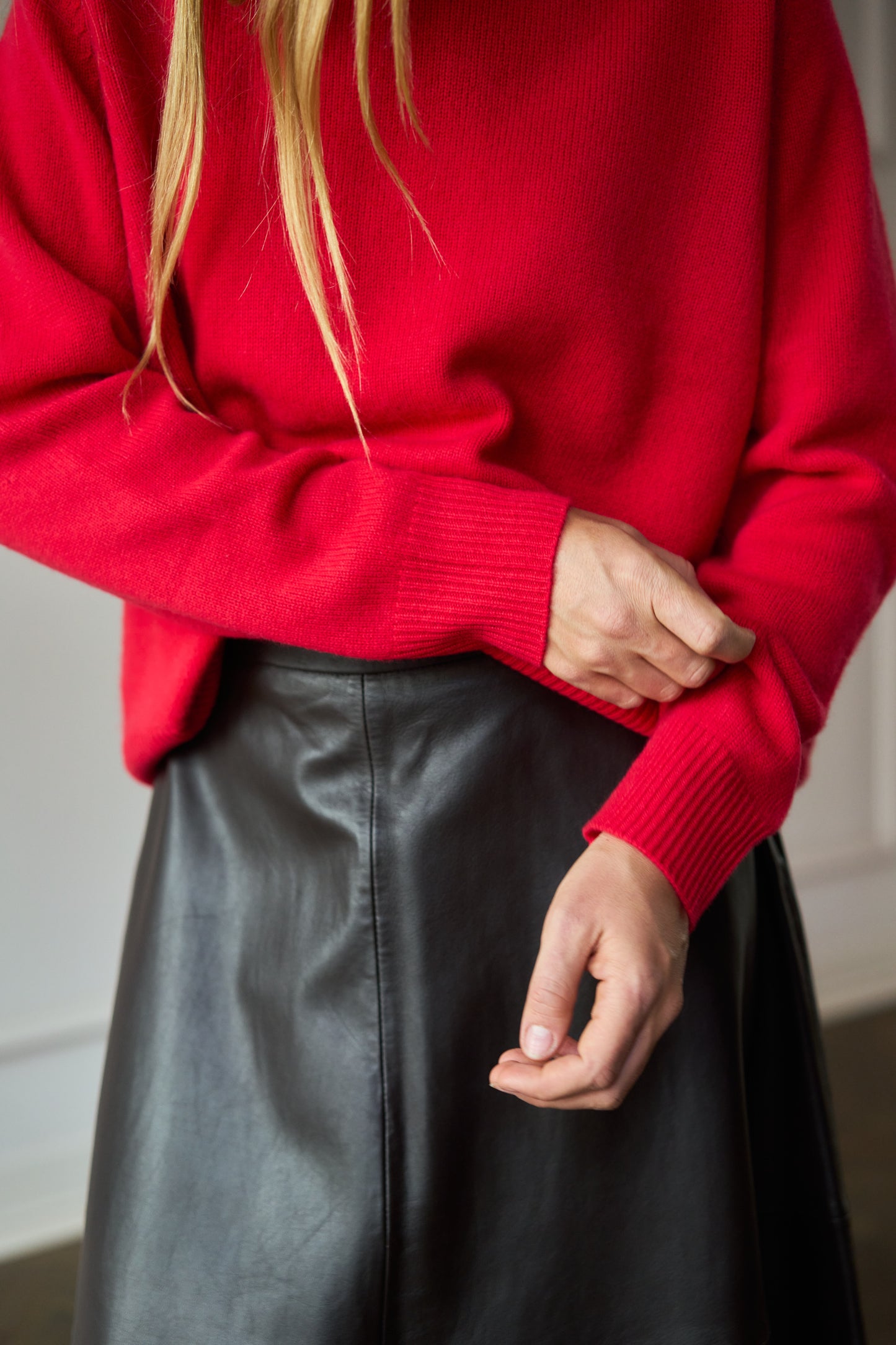 
                  
                    Boyfriend Crewneck Rouge
                  
                