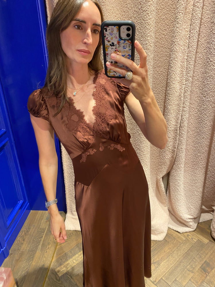 
                  
                    Dôen Coraline Dress Brun
                  
                