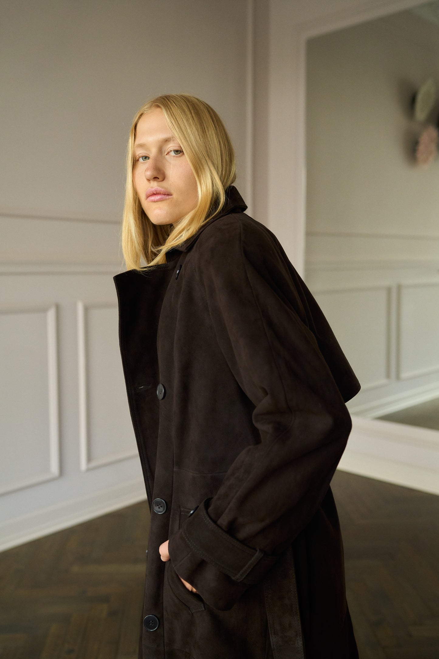 
                  
                    Corrin Suede Trenchcoat Espresso
                  
                