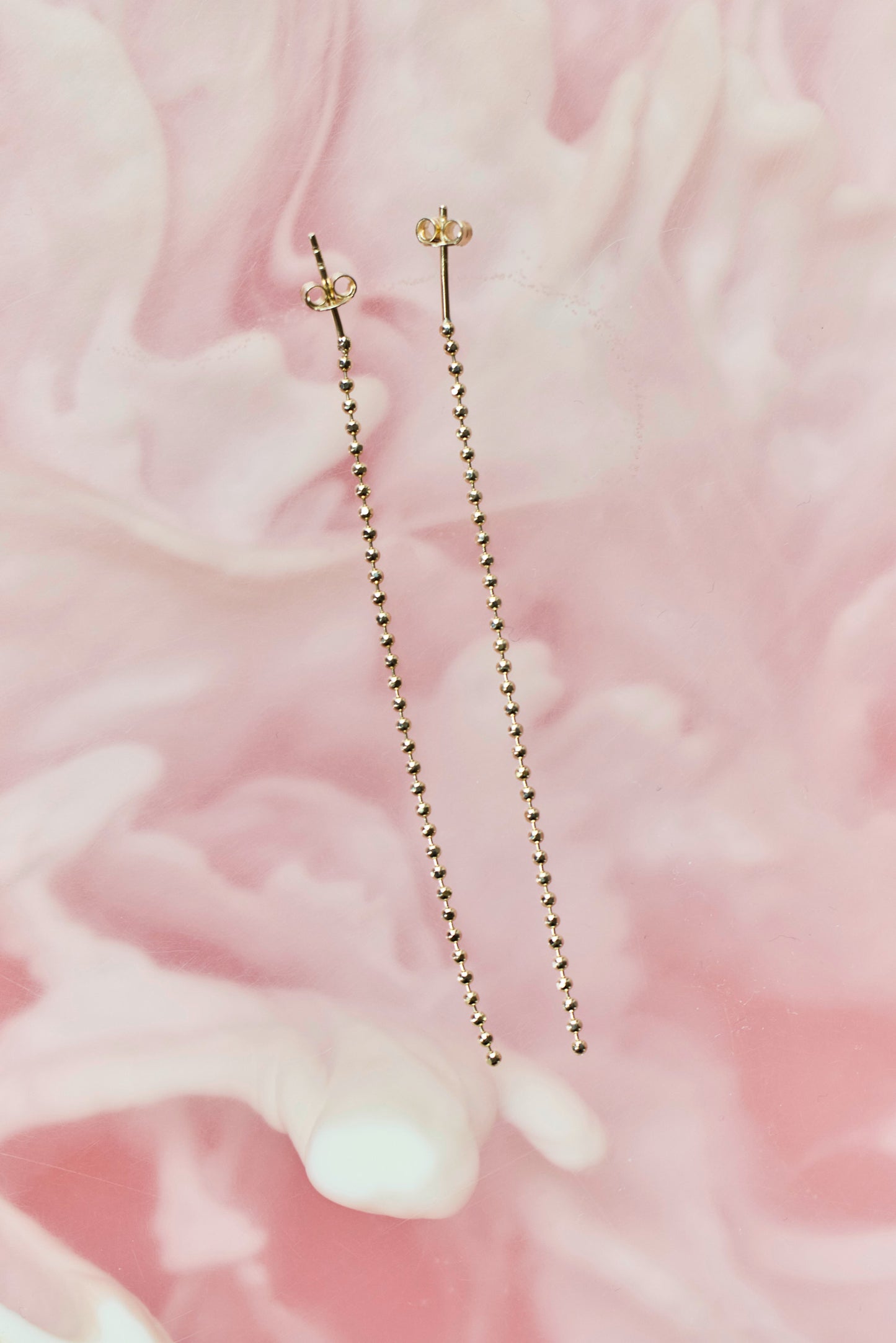 
                  
                    April-First-Berlin-14k-Gold-Diamond-Cut-Drop-Earrings
                  
                
