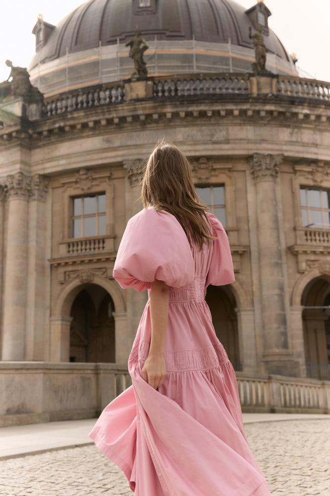 
                  
                    April-First-Berlin-Aje-Fallingwater-Dress-Rosa-Chalk-Pink
                  
                
