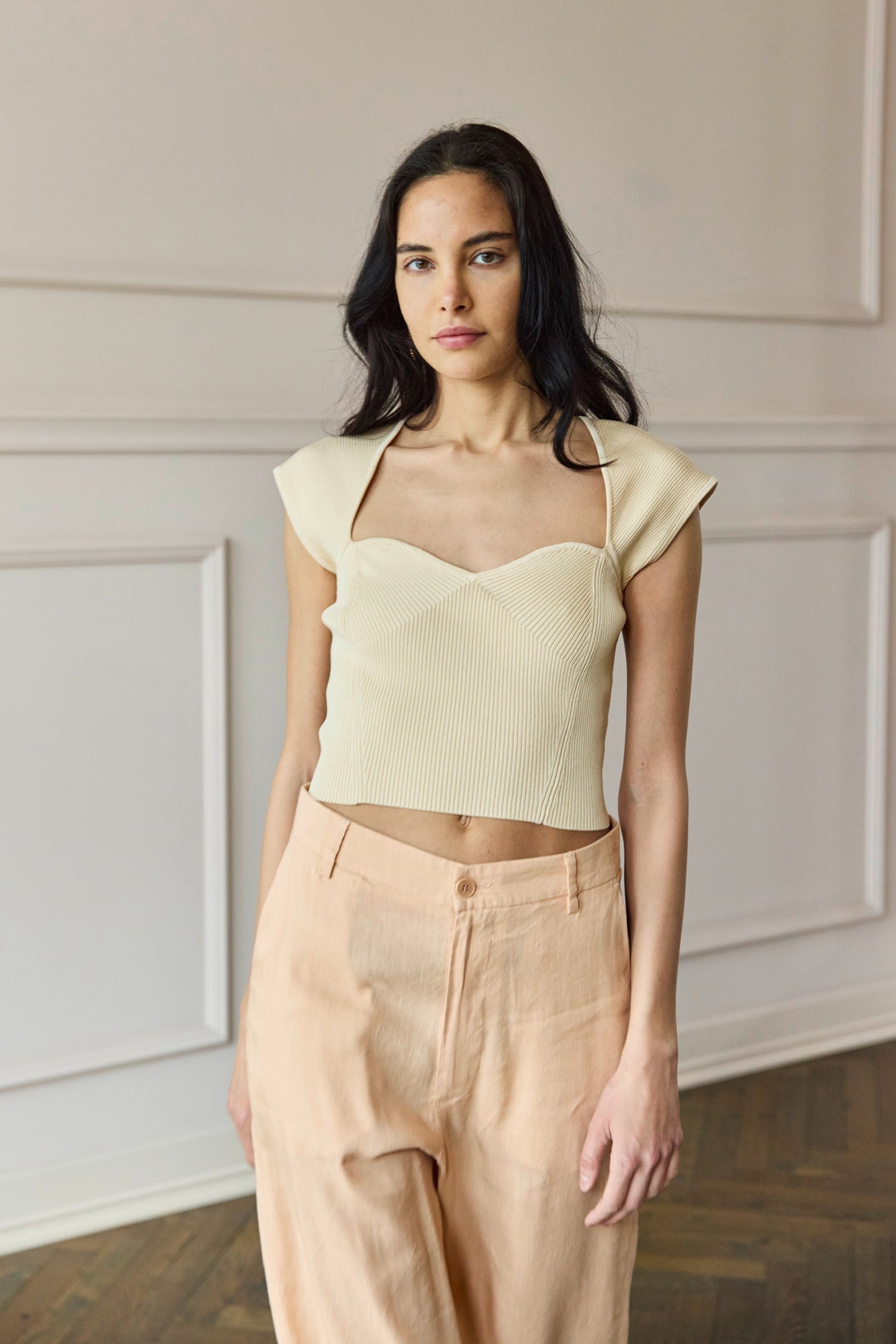 
                  
                    Abia Tee Almond
                  
                