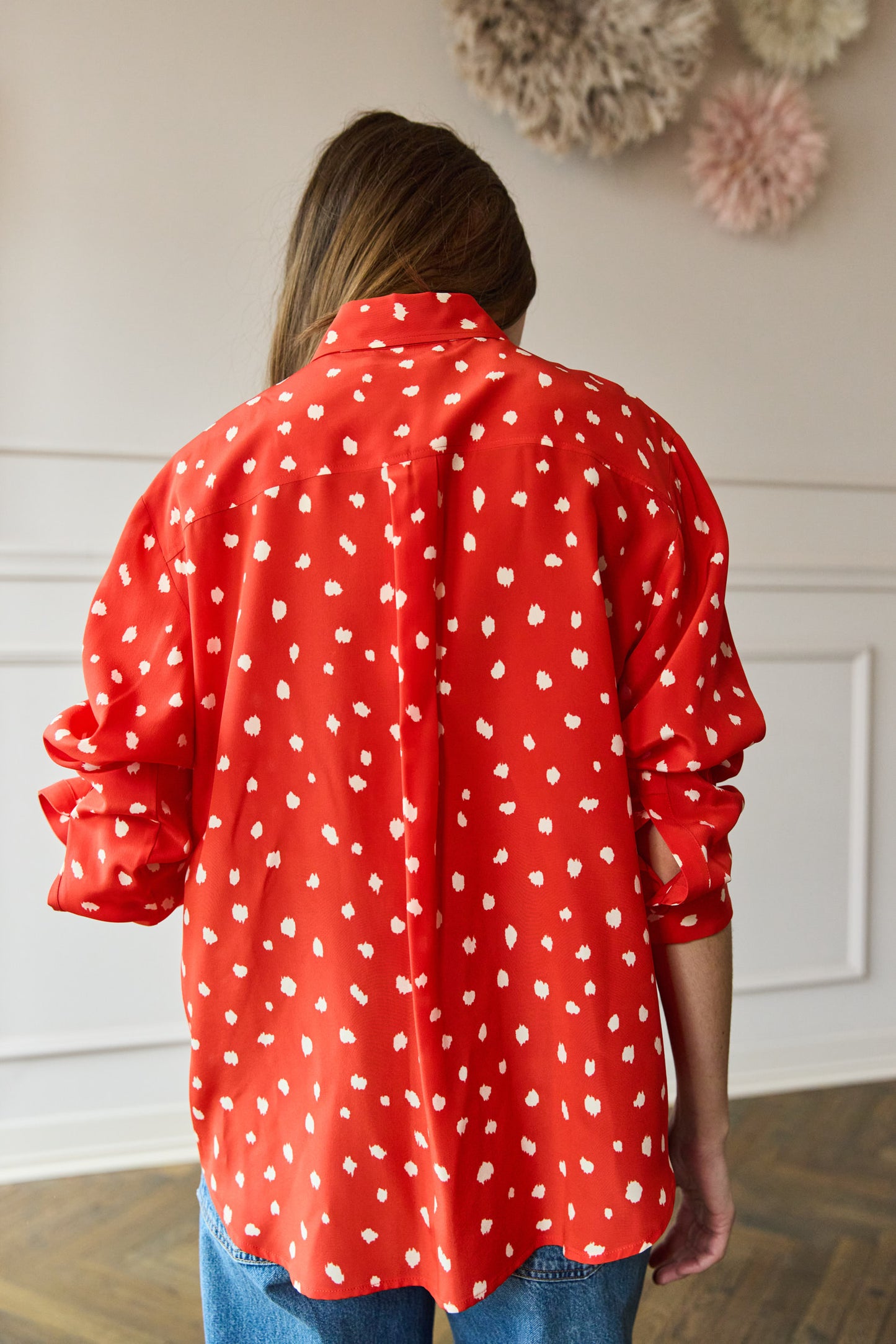 
                  
                    April-First-Berlin-Blaze-Milano-Anabas-Silk-Shirt-Polka-Dots-Red1
                  
                