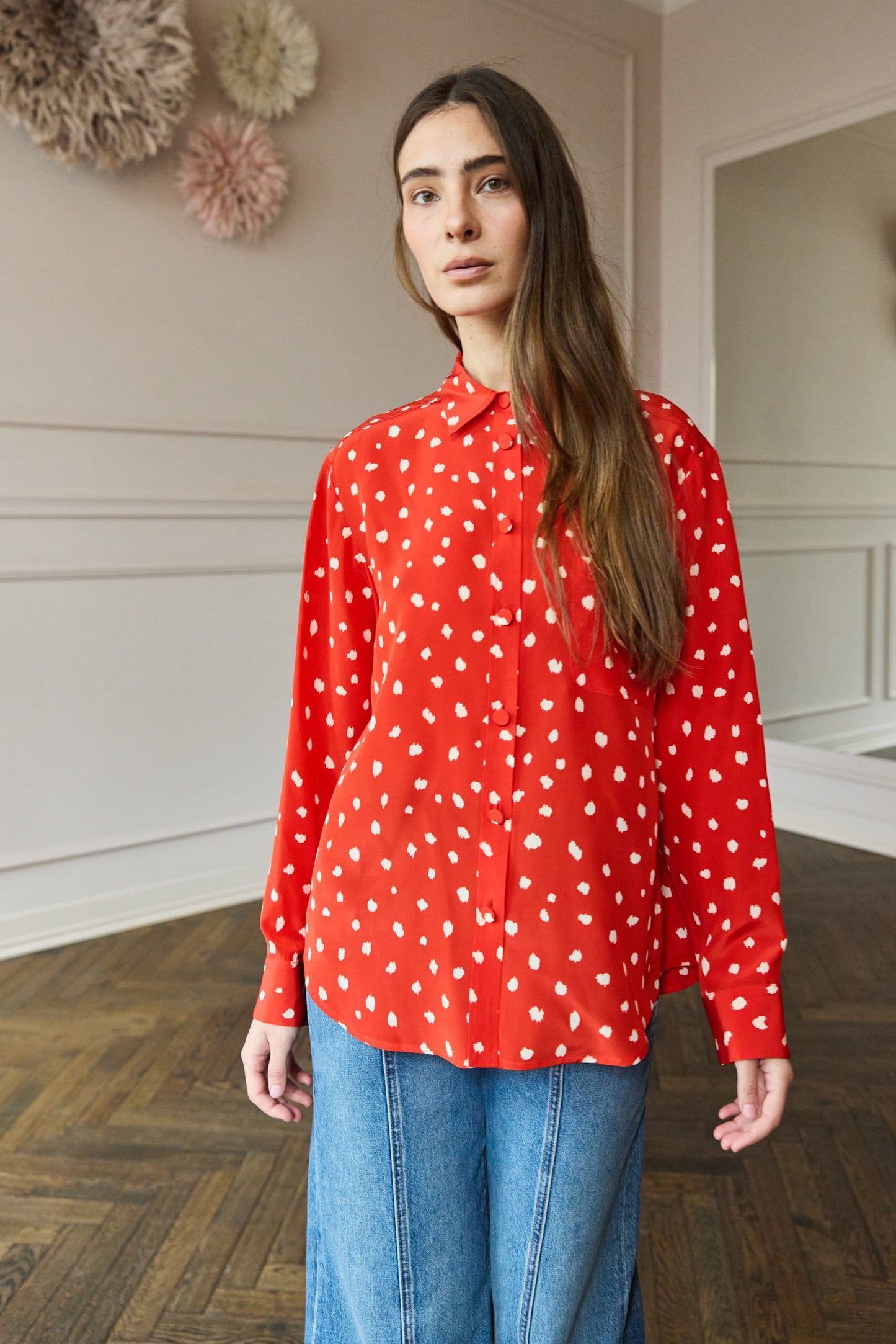 
                  
                    April-First-Berlin-Blaze-Milano-Anabas-Silk-Shirt-Polka-Dots-Red1
                  
                