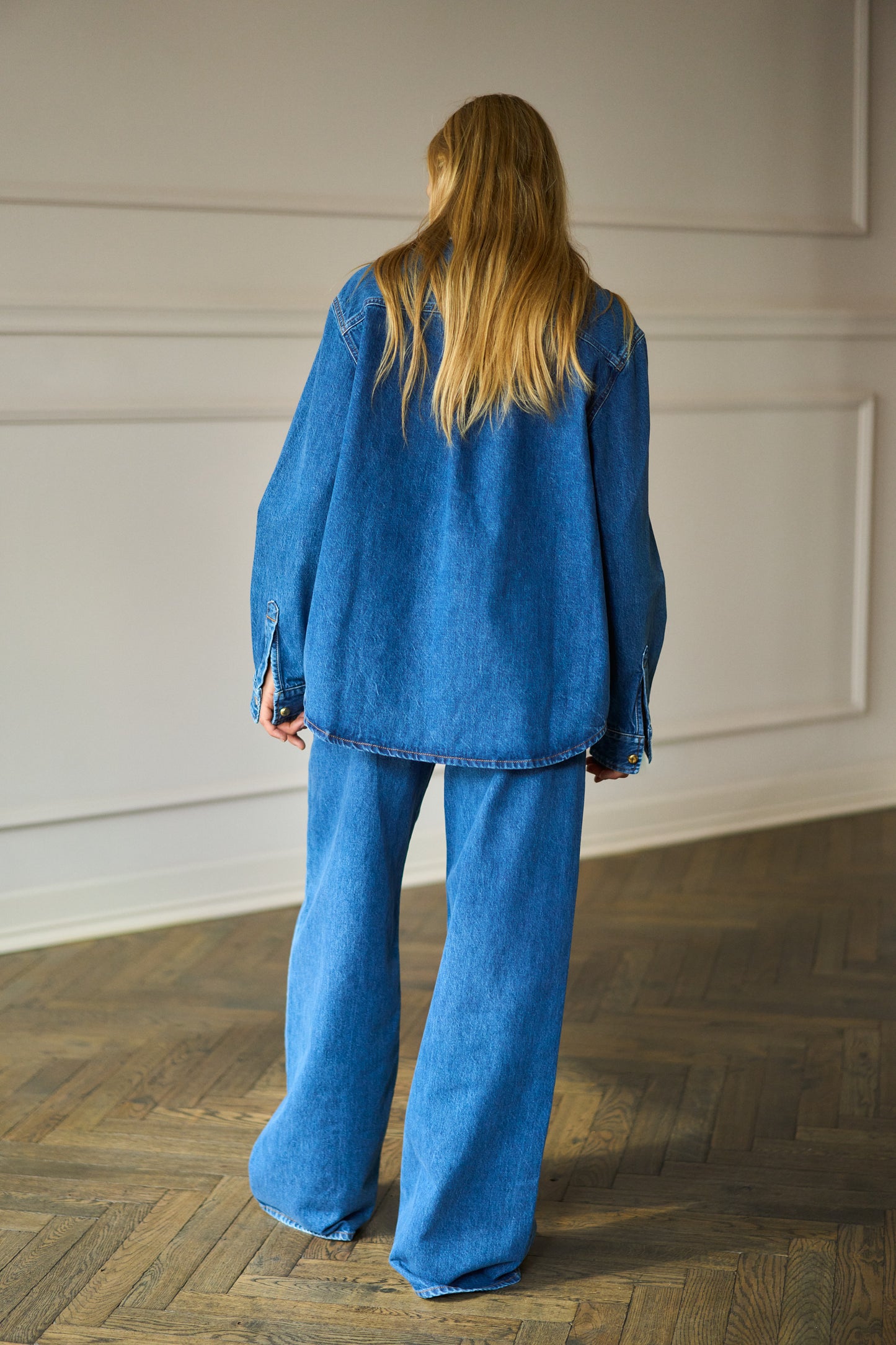 
                  
                    Nariida Java Jeans Sapphire
                  
                