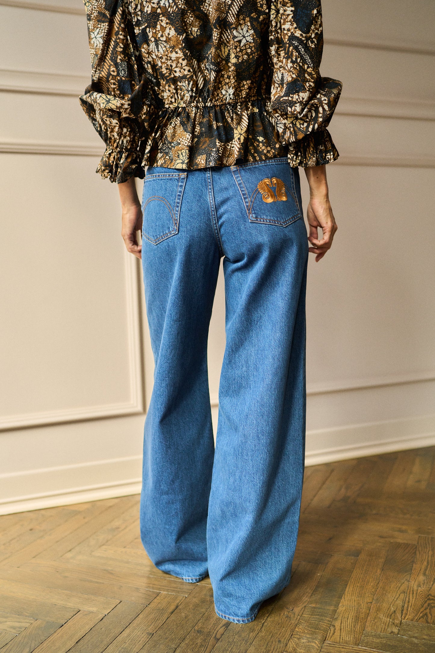
                  
                    April-First-Berlin-Blaze-Milano-Narida-Java-Jeans-Sapphire
                  
                