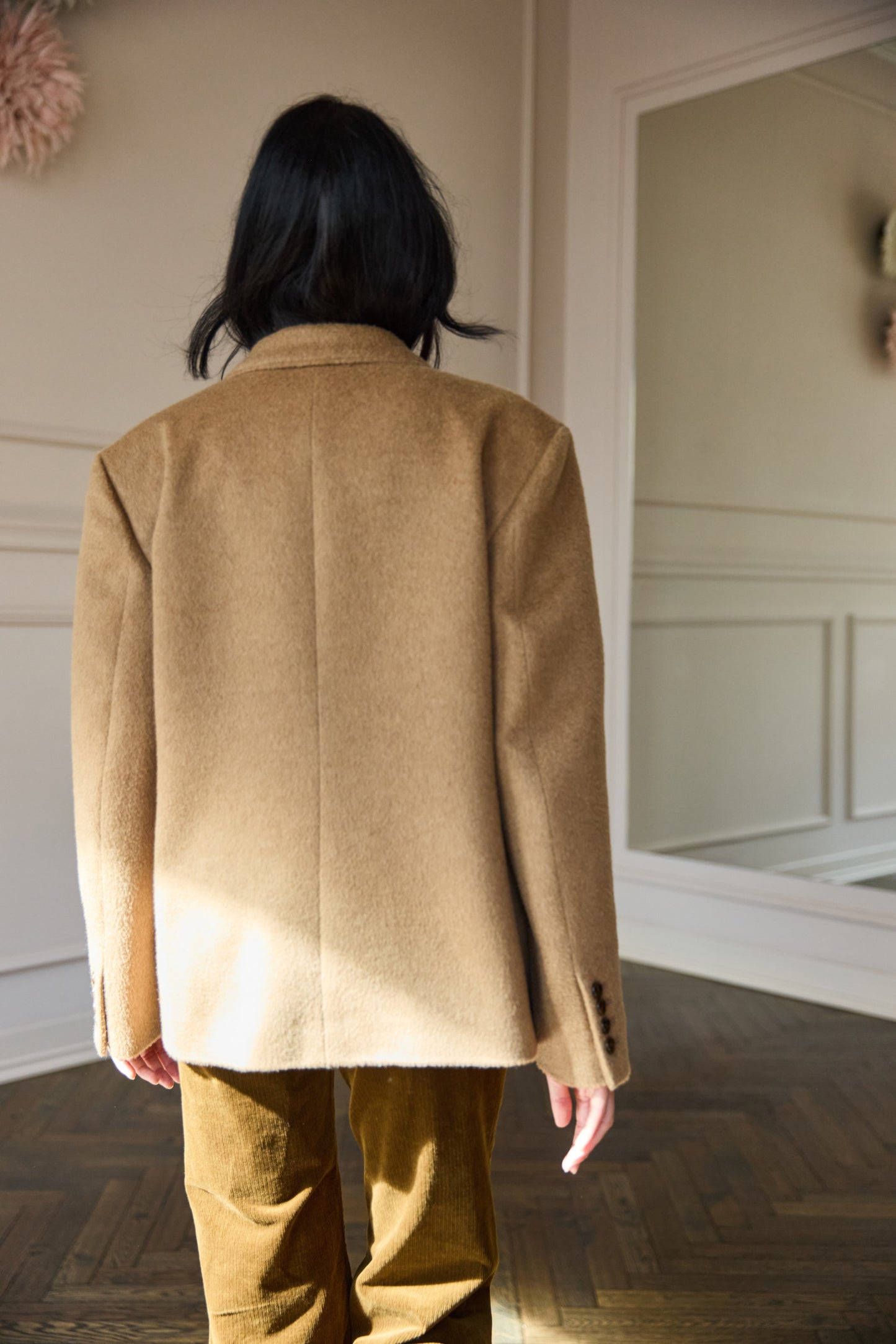 
                  
                    April-First-Berlin-Blaze-Milano-Petra-Blazer-Camel
                  
                