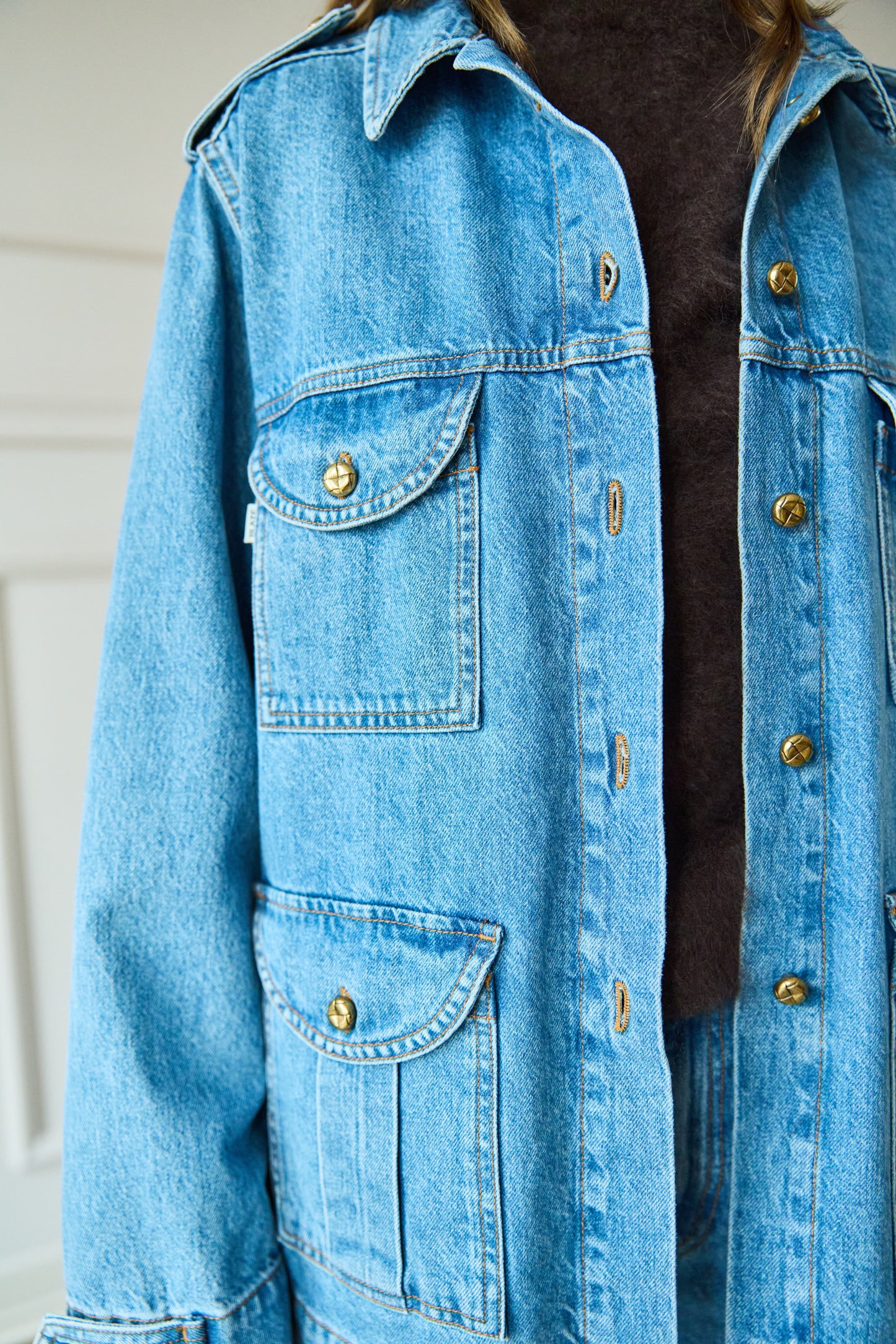 
                  
                    April-First-Berlin-Blaze-Milano-Sahariana-Nariida-Maya-Denim-Jacket
                  
                