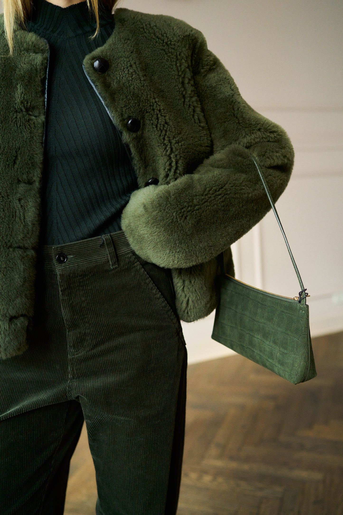 
                  
                    Bolero Jacket Shearling Green
                  
                