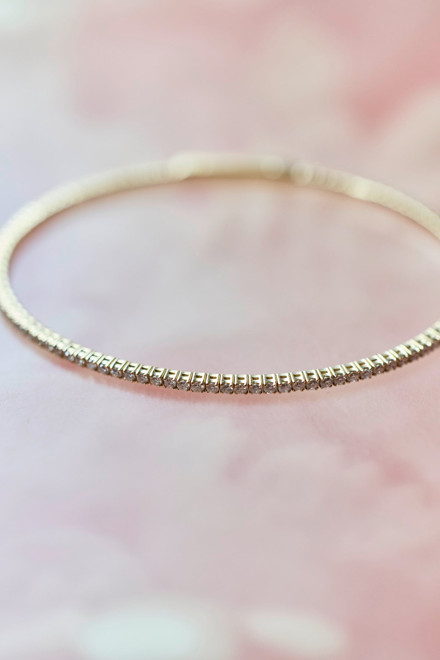 
                  
                    April-First-Berlin-Gold-Flex-Tennis-Bracelet-3
                  
                