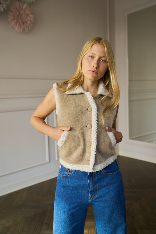 Grizzly Wrangler Vest Camel