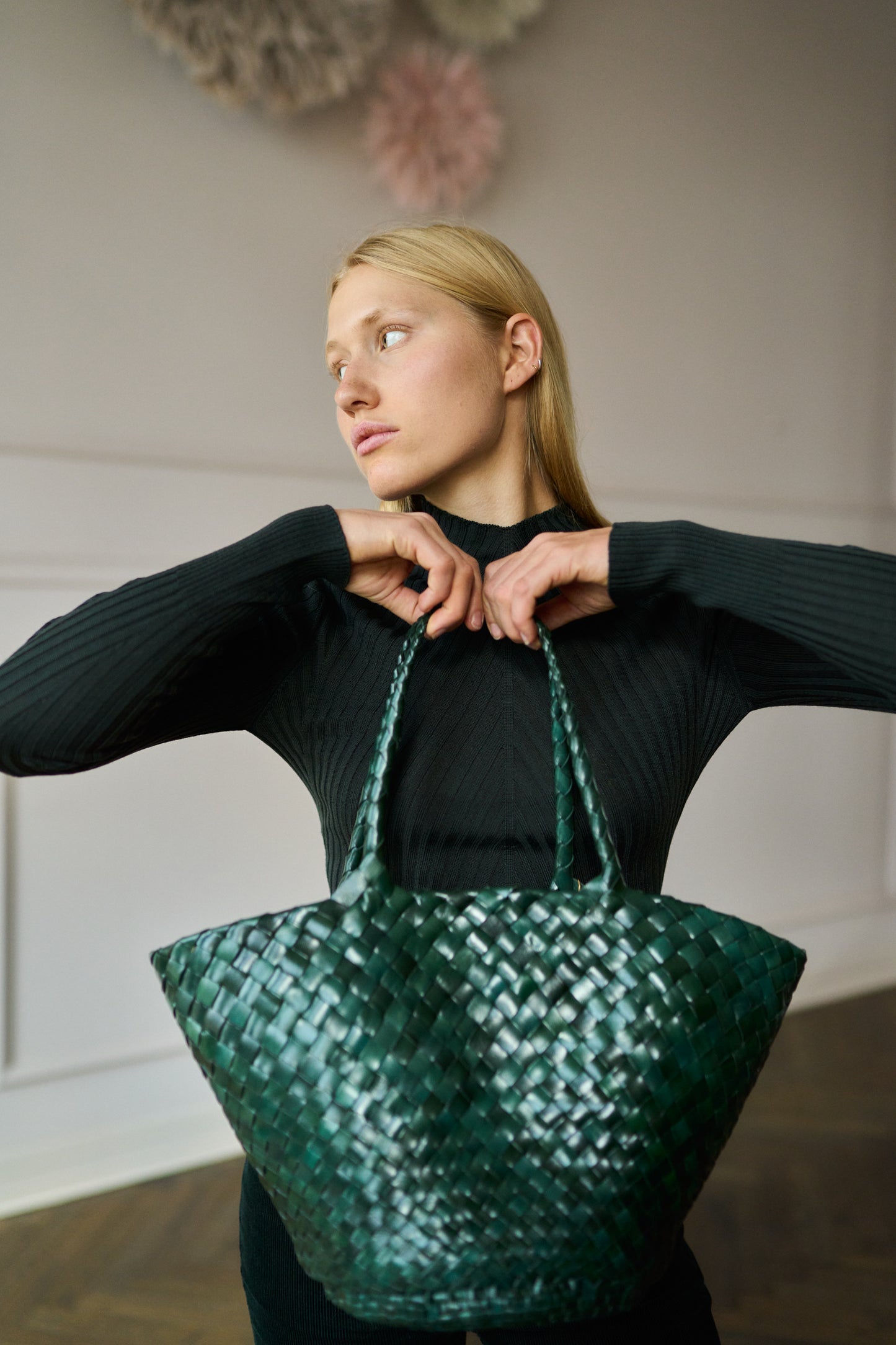 
                  
                    Turtleneck Verde
                  
                