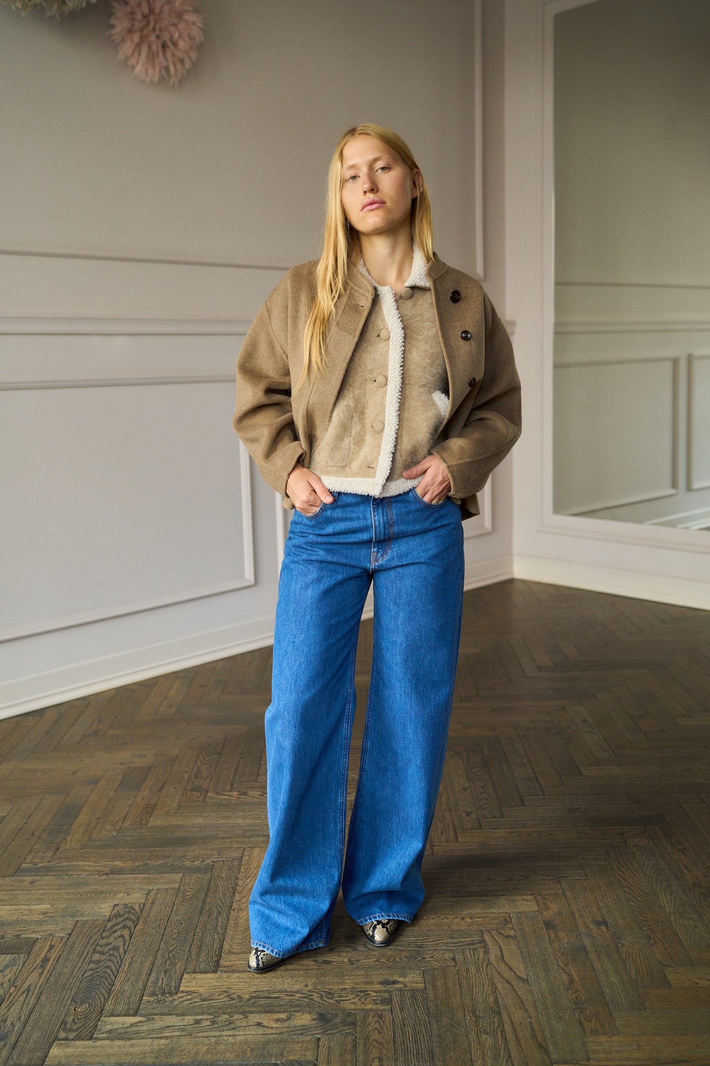 
                  
                    Windsor Cashmere Coat Camel
                  
                