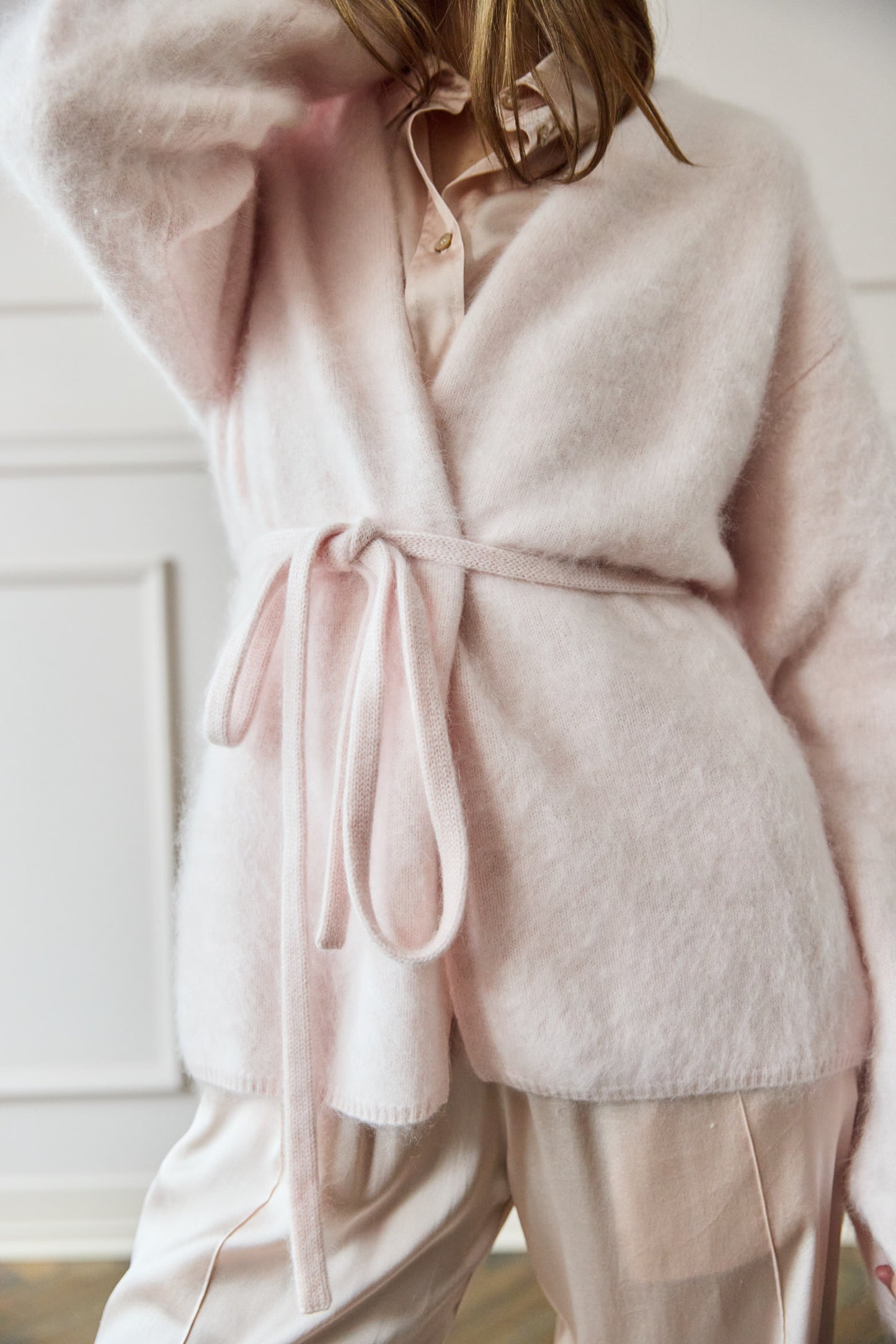 
                  
                    April-First-Berlin-Soft-Goat-Brushed-Cashmere-Cardigan-Powder
                  
                