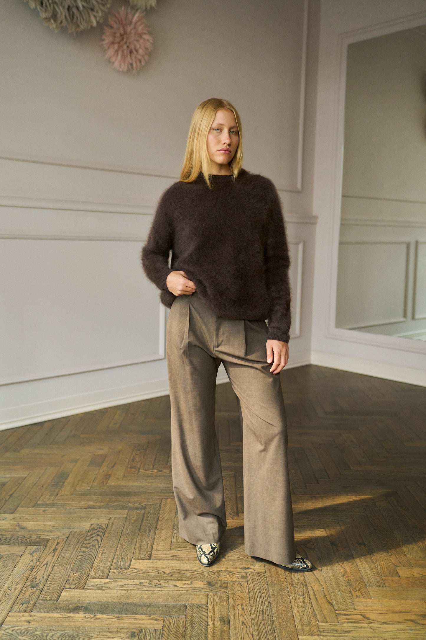 
                  
                    Brushed Boyfriend Crewneck Mocha
                  
                