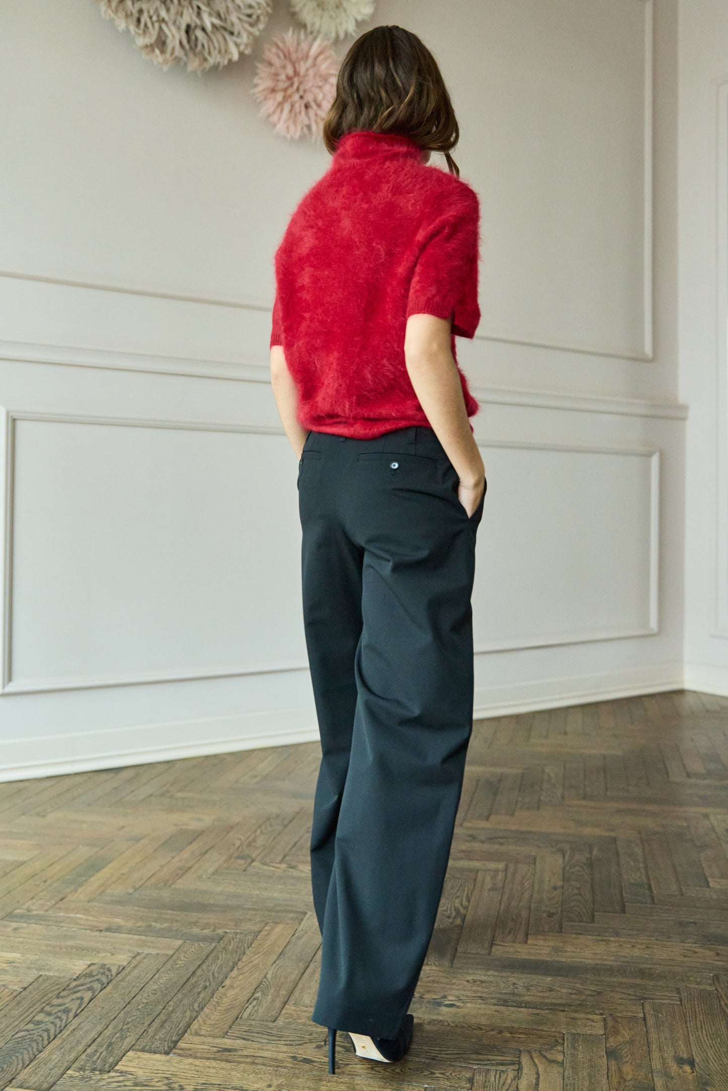 
                  
                    Ames Barell Leg Pants Black
                  
                