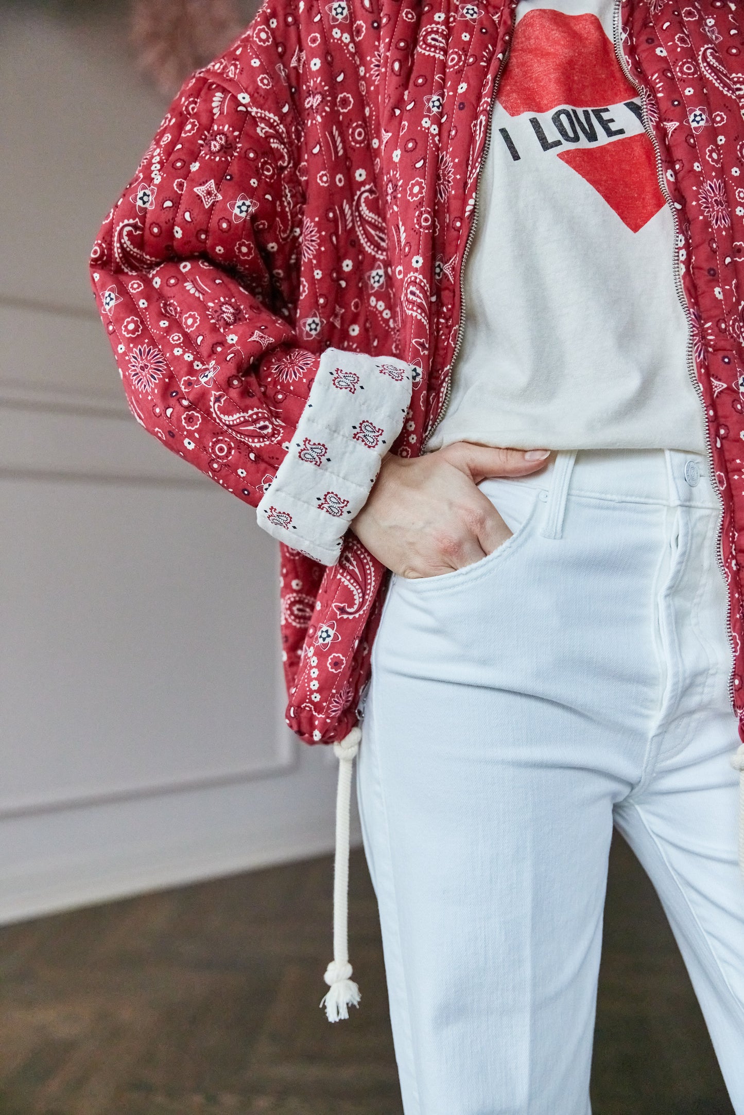 
                  
                    April-First-Berlin-Xirena-Bandana-Jacket-Red-Paisley-Quilted-Mother-Jeans-White-Tshirt
                  
                