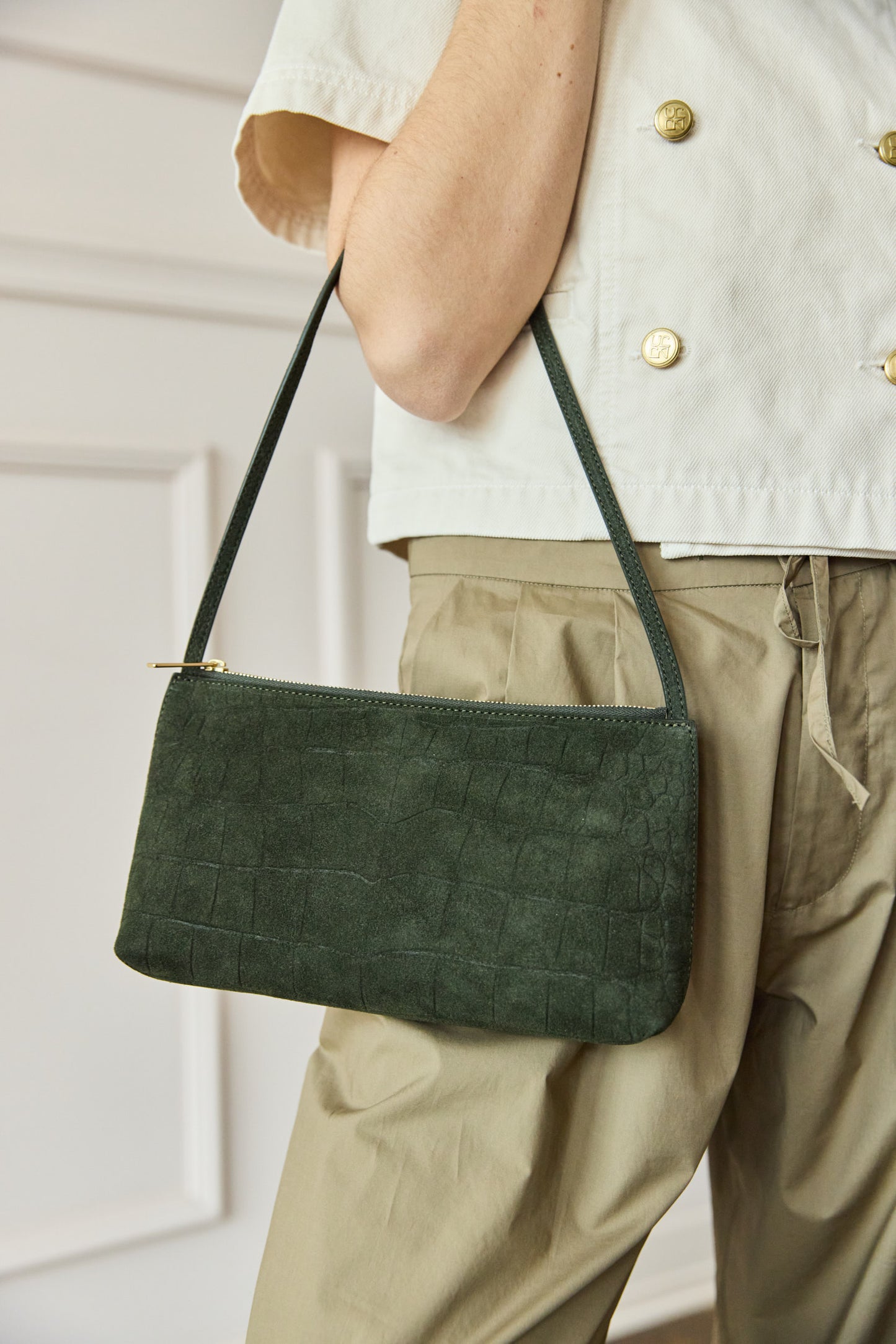
                  
                    April-First-Berlin-Mansur-Gavriel-Gaia-Shoulder-Bag-Moss
                  
                