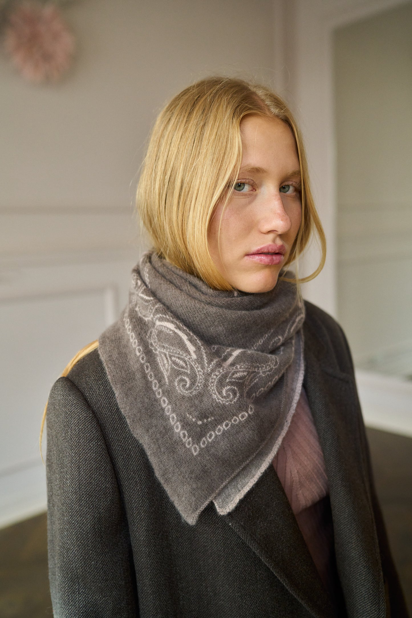 
                  
                    Cashmere Bandana Irish Cream
                  
                