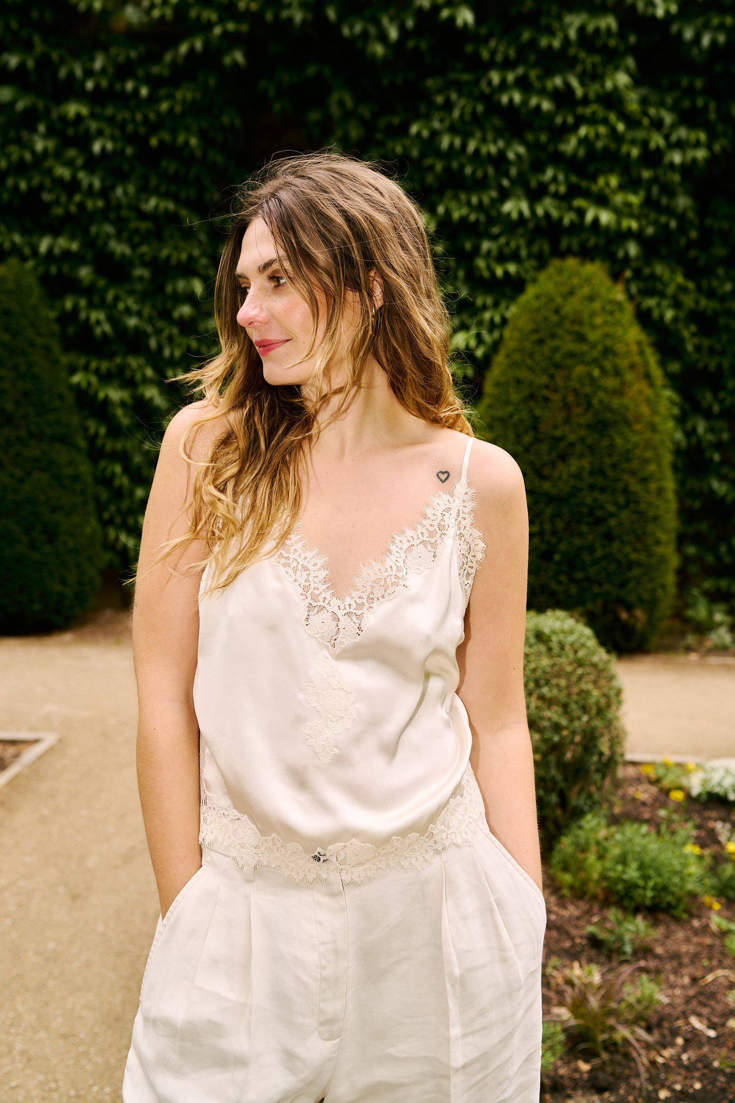 
                  
                    Doen Silk Cami Salt
                  
                