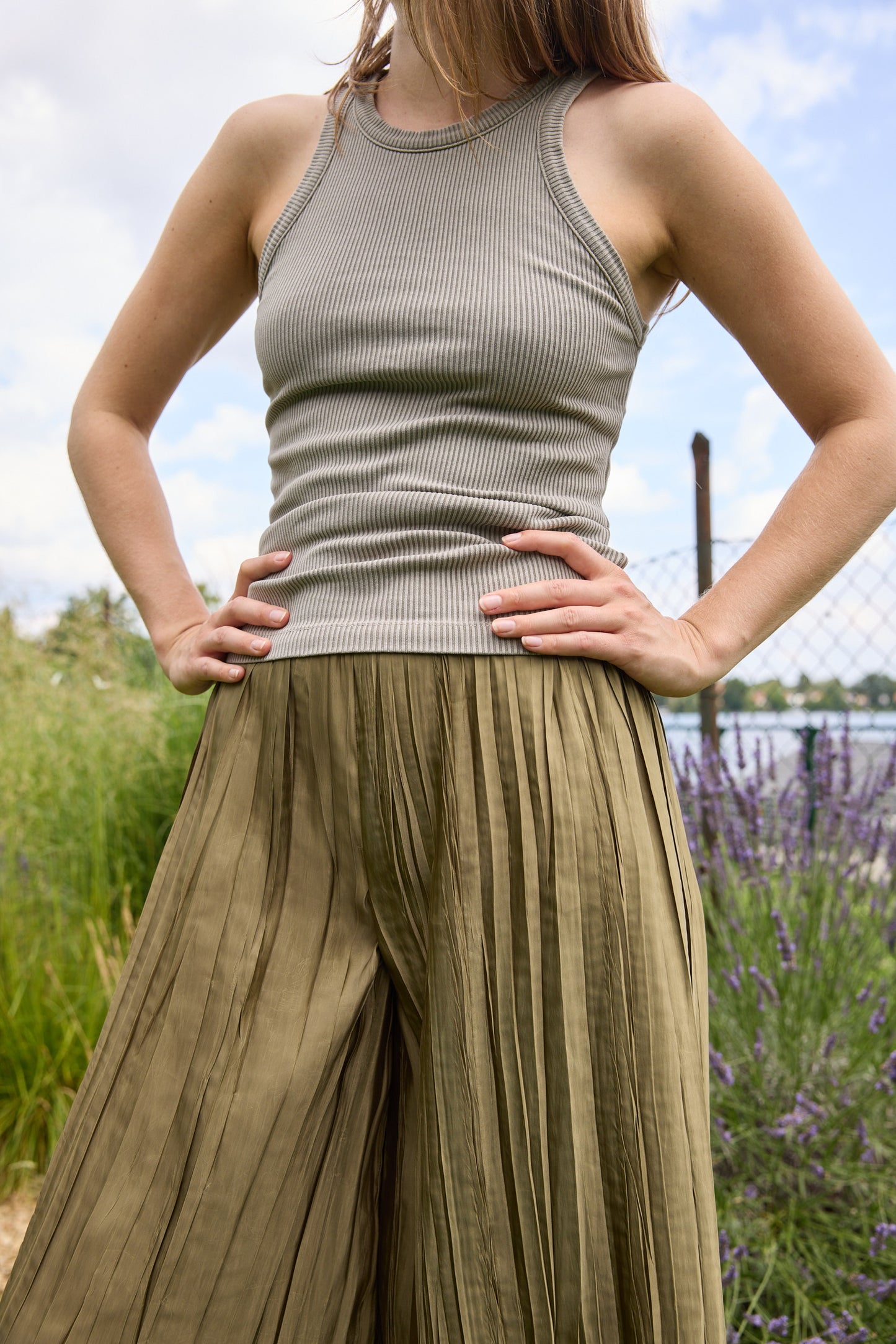 
                  
                    Roberto Collina Plissé Pants Khaki
                  
                