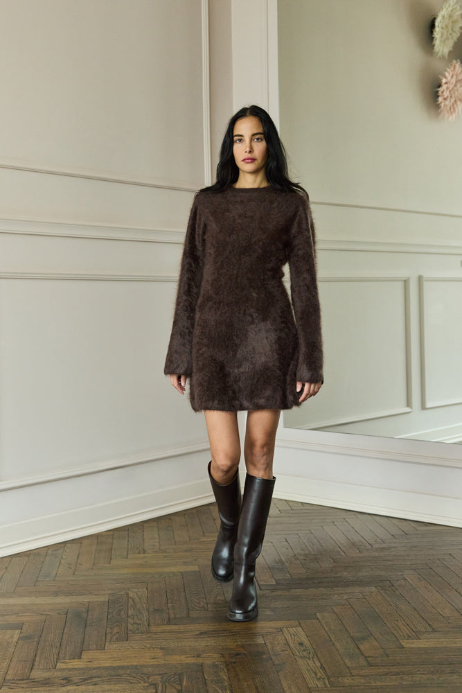 
                  
                    Brushed Cashmere Dress Chocolate
                  
                