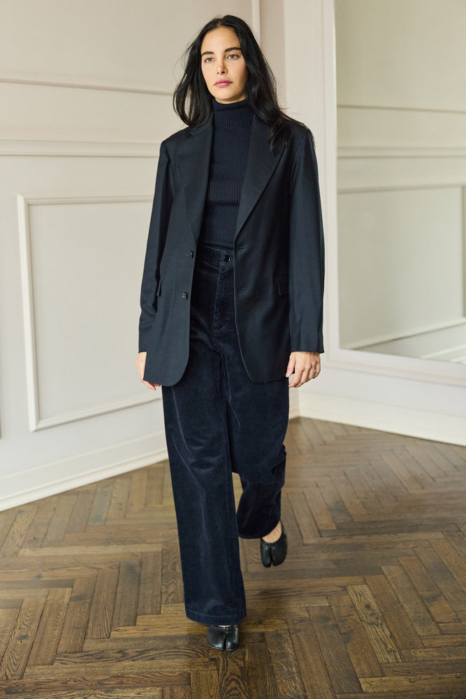 
                  
                    Turtleneck Navy
                  
                