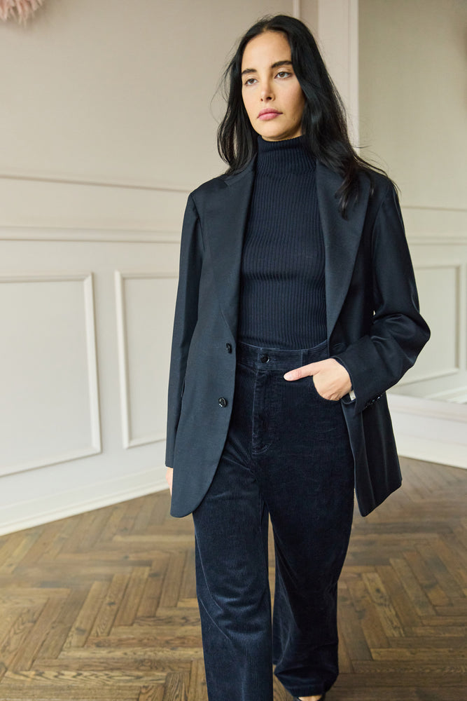 
                  
                    Turtleneck Navy
                  
                