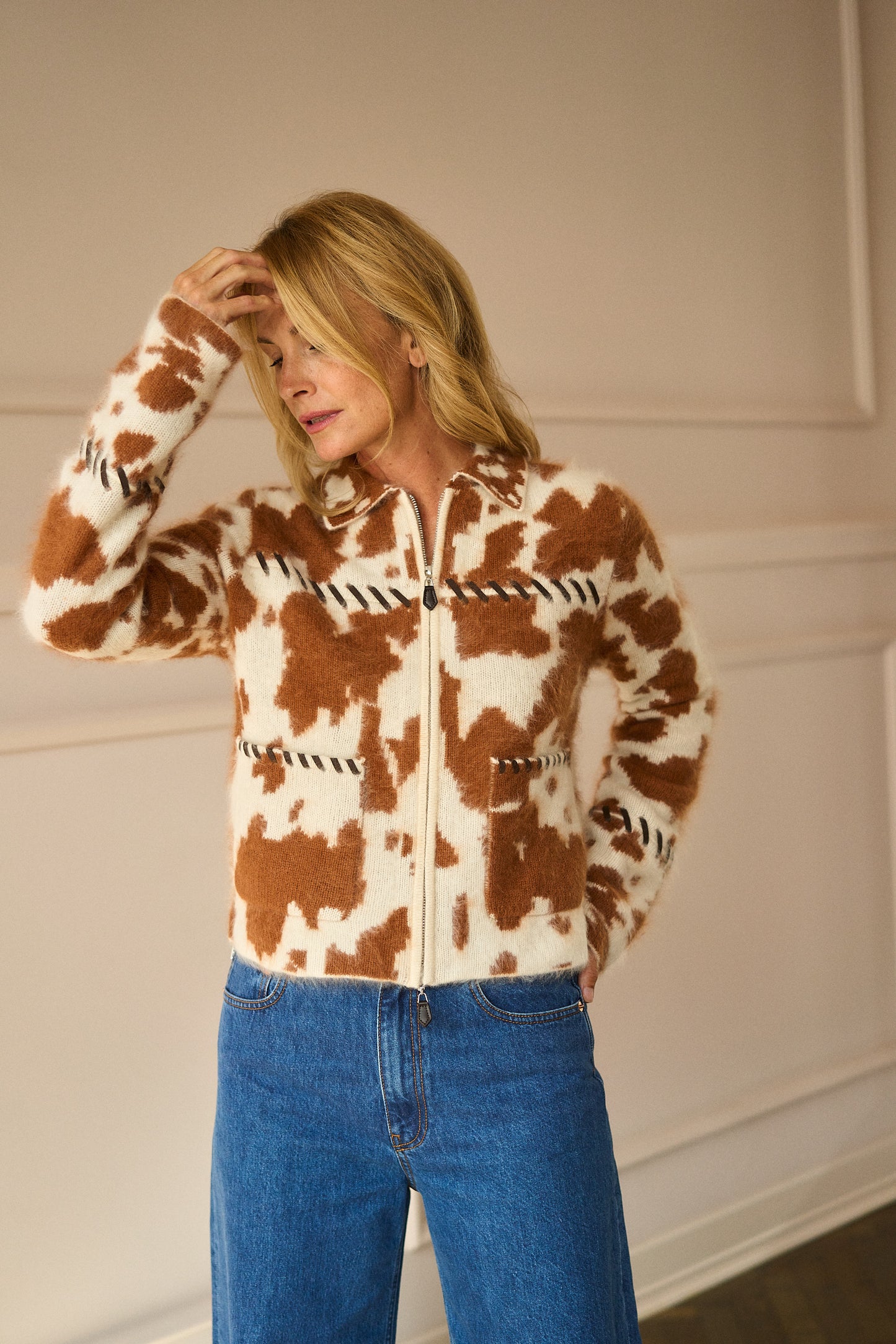 
                  
                    April_First_Berlin_Grizzly_Cowhide_Jacket_Cream_Burnt_Sienna
                  
                