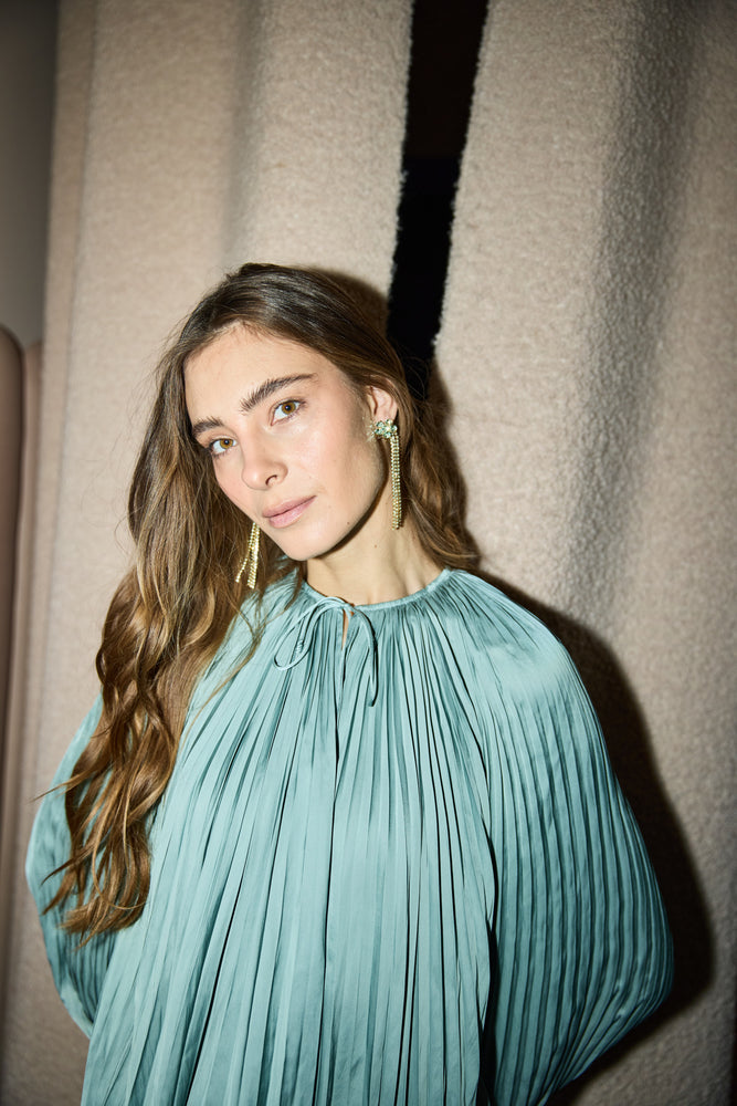 
                  
                    Anice Long Flower Ear Clips Green
                  
                