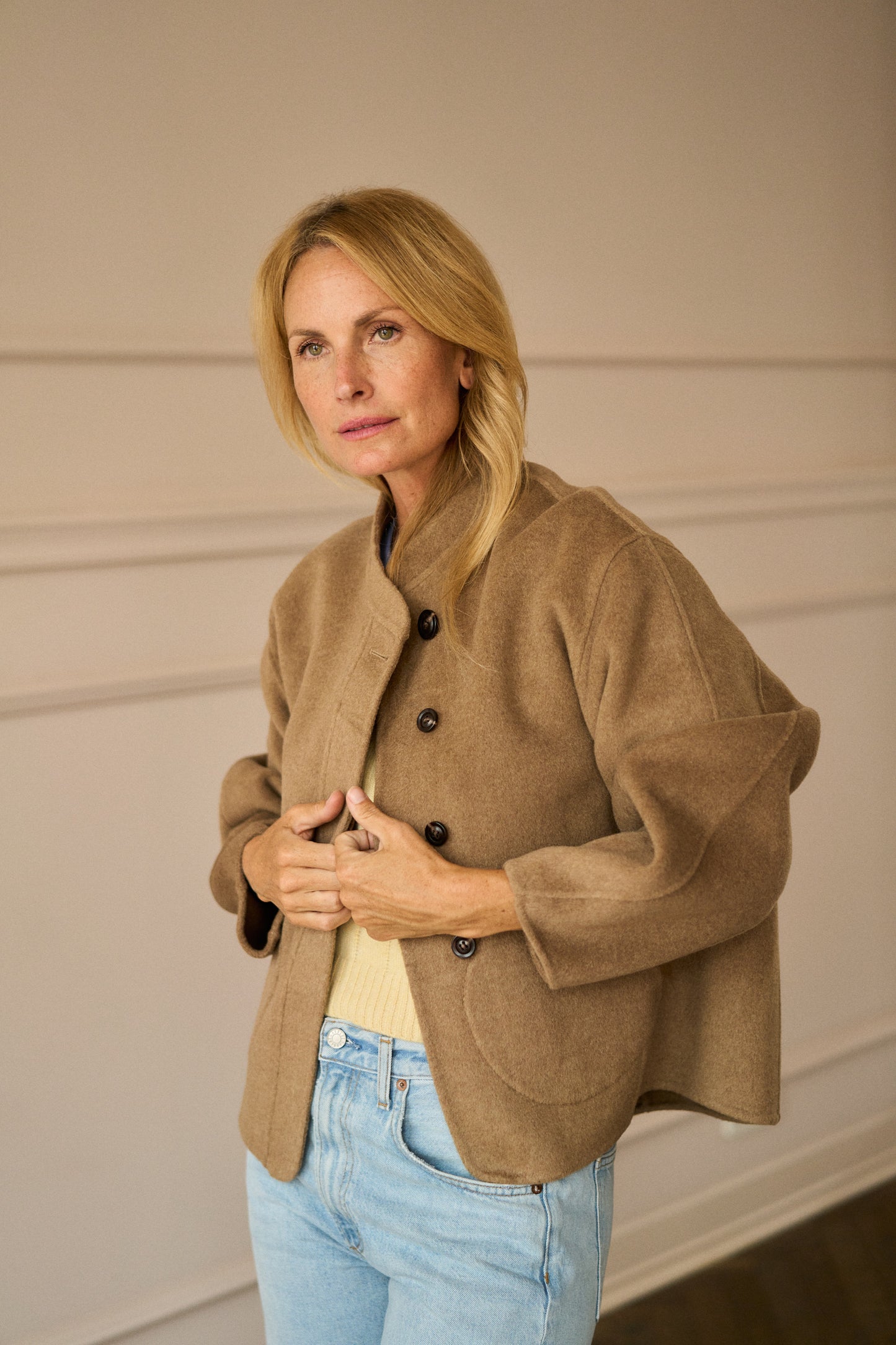 
                  
                    April First Berlin Soeur Windsor Cashmere Coat Camel
                  
                