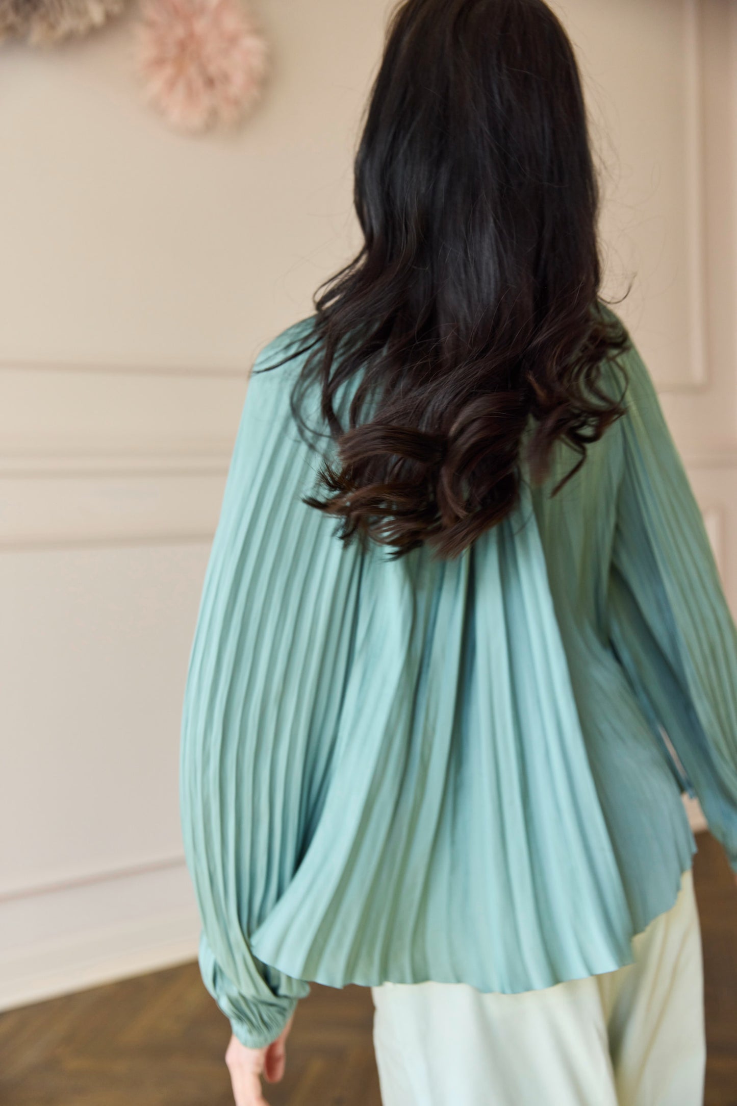 
                  
                    April First Berlin Ulla Johnson Electra Blouse Satin Sea Grass
                  
                