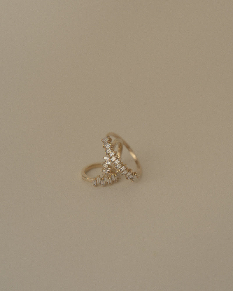 April-First-Berlin-Fine-Jewelry-14k-Gold-Diamond-Baguette-Ring