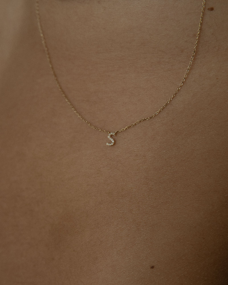 
                  
                    April-First-Berlin-Fine-Jewelry-Sissy-Necklace-Letter-Gold-Diamonds
                  
                