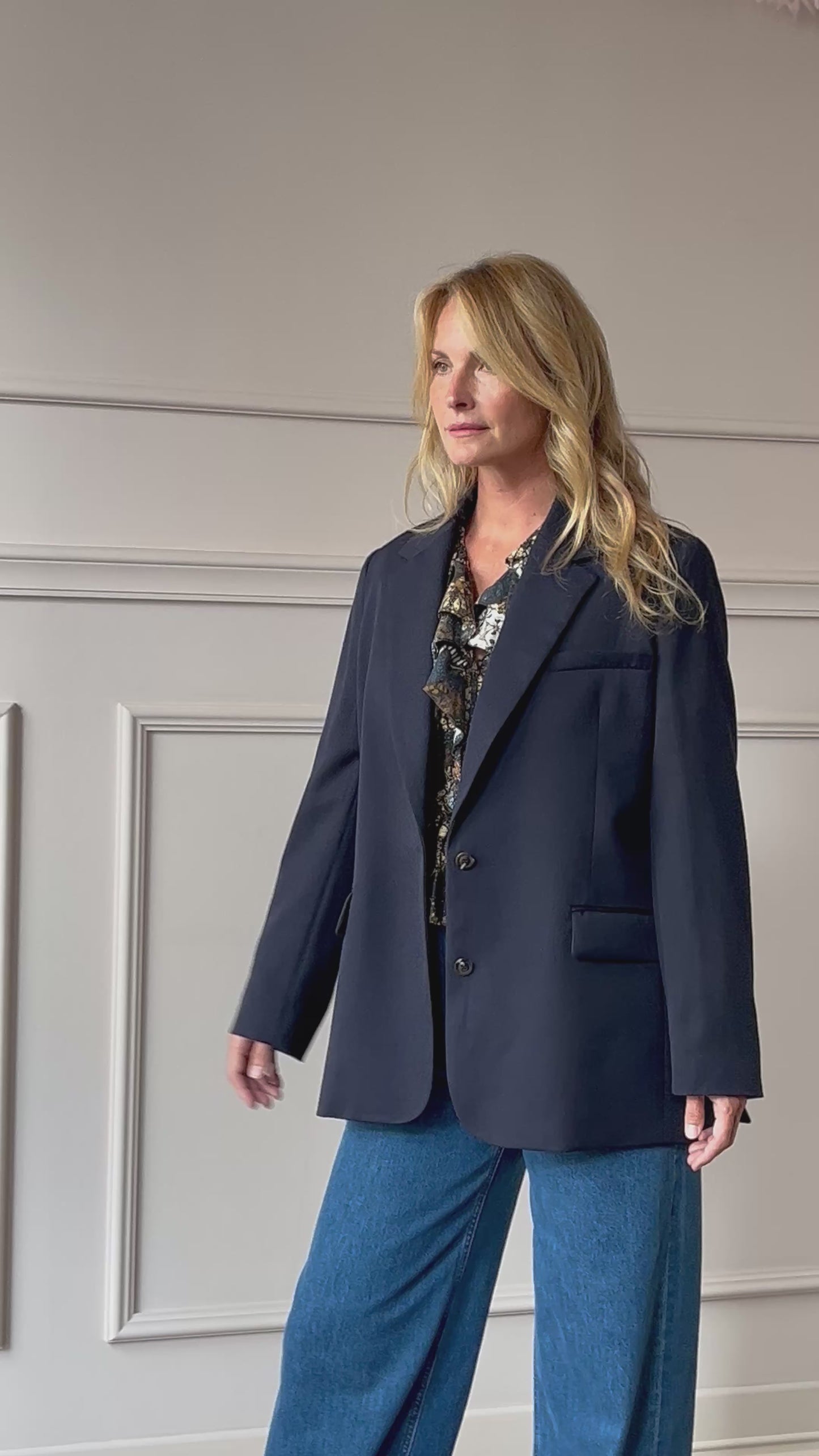 
                  
                    Load and play video in Gallery viewer, Giani Blazer Navy
                  
                