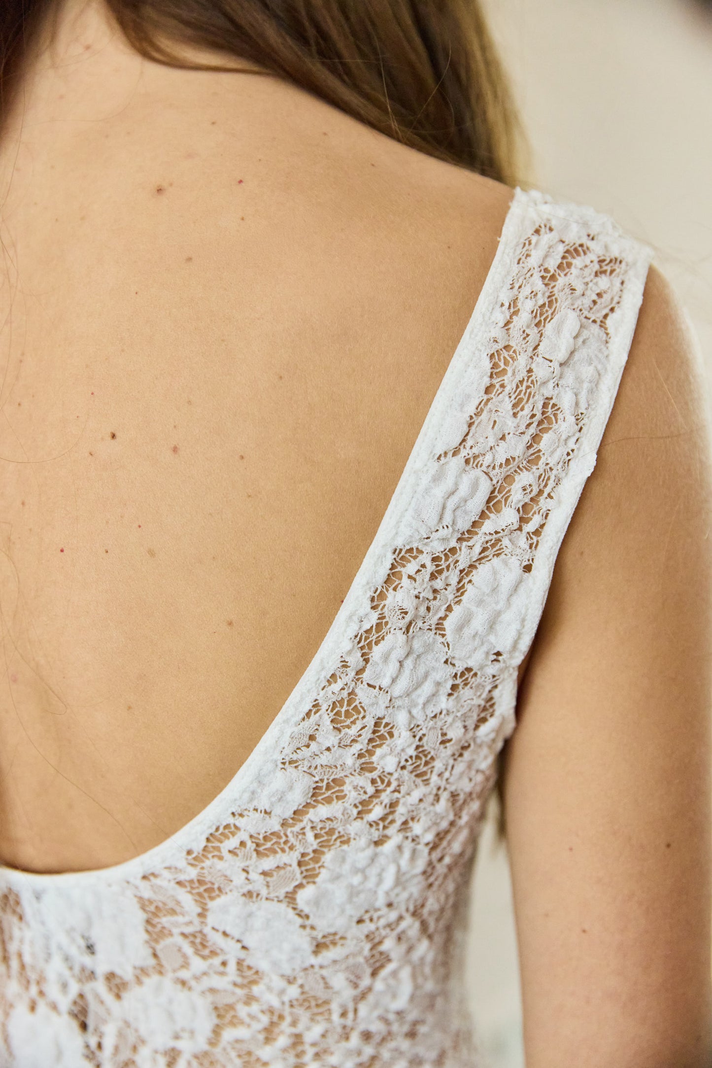 
                  
                    Kirsten Body White
                  
                