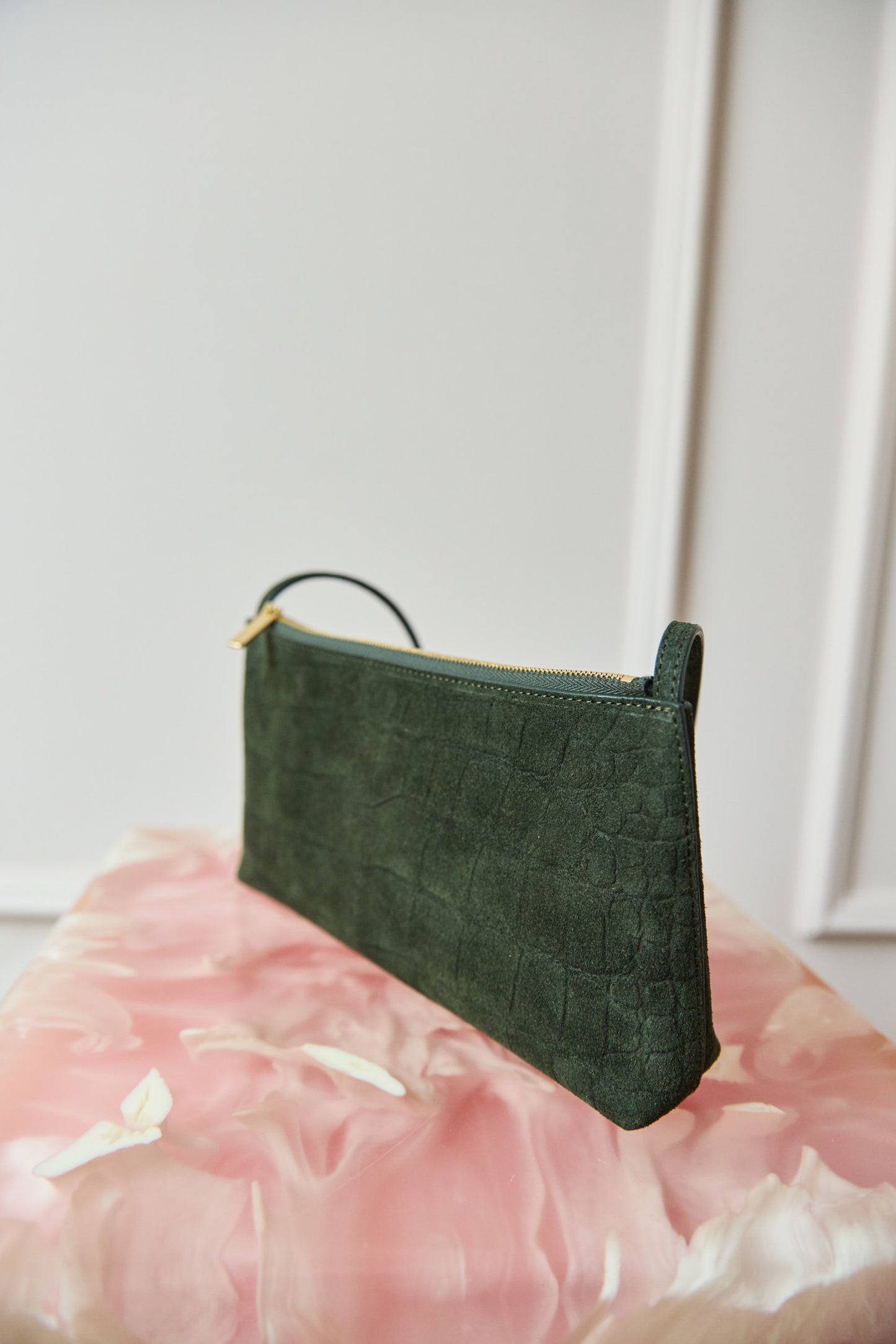 
                  
                    April-First-Berlin-Mansur-Gavriel-Gaia-Shoulder-Bag-Moss
                  
                