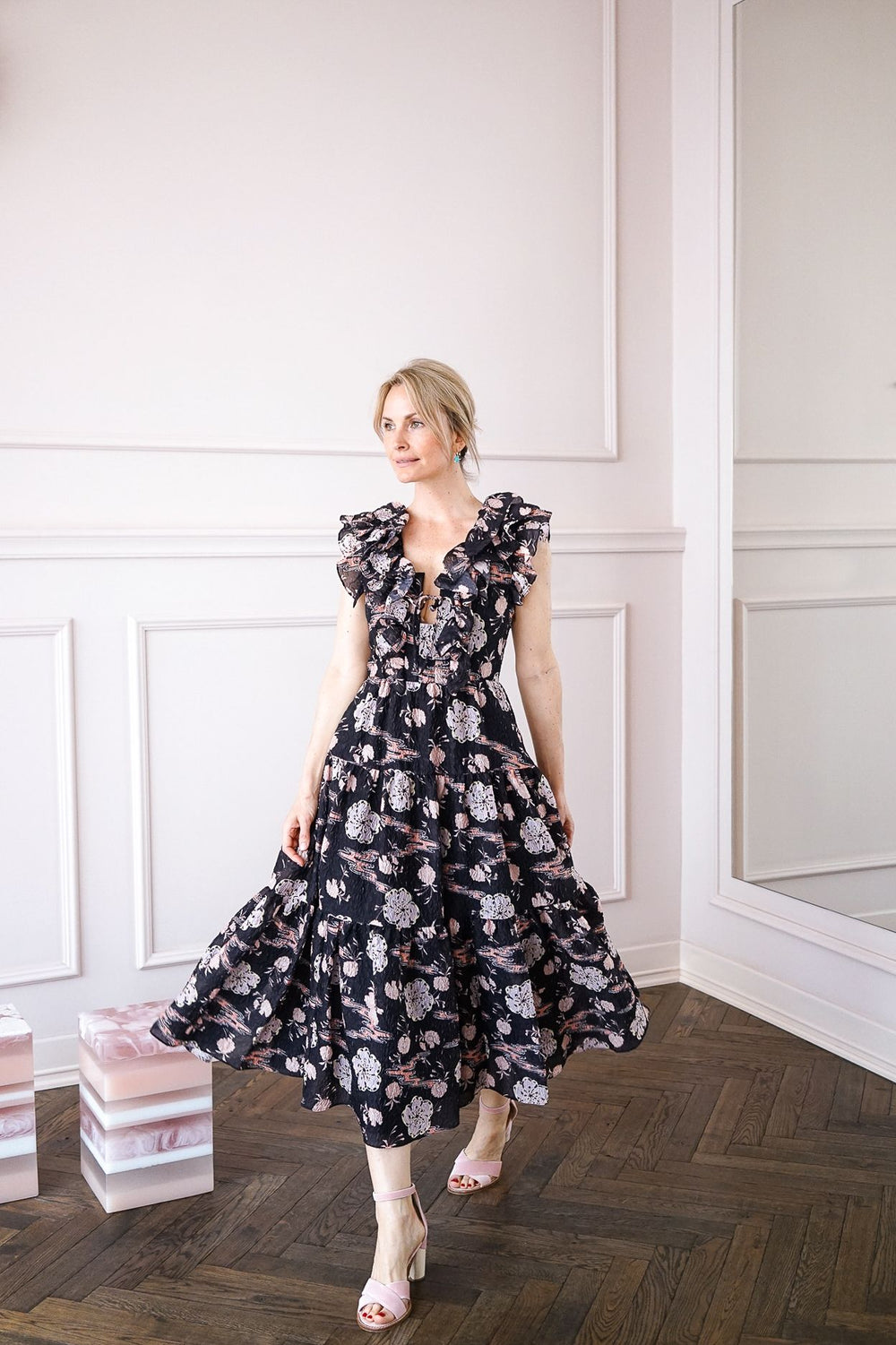 April First Berlin | Rent A Dress | Ulla Johnson | Golda Silk Gown Dress Onyx APRIL FIRST April First Berlin | Rent A Dress | Ulla Johnson | Golda Silk Gown Dress Onyx APRIL FIRST